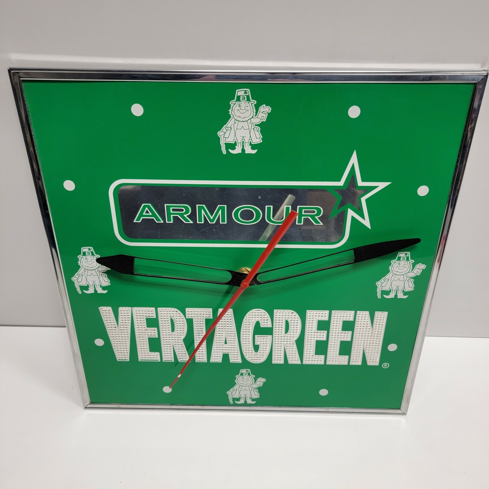VTG ARMOUR VERTAGREEN Plant Food Wall Clock Sign Agriculture Farm 1960’s Irish