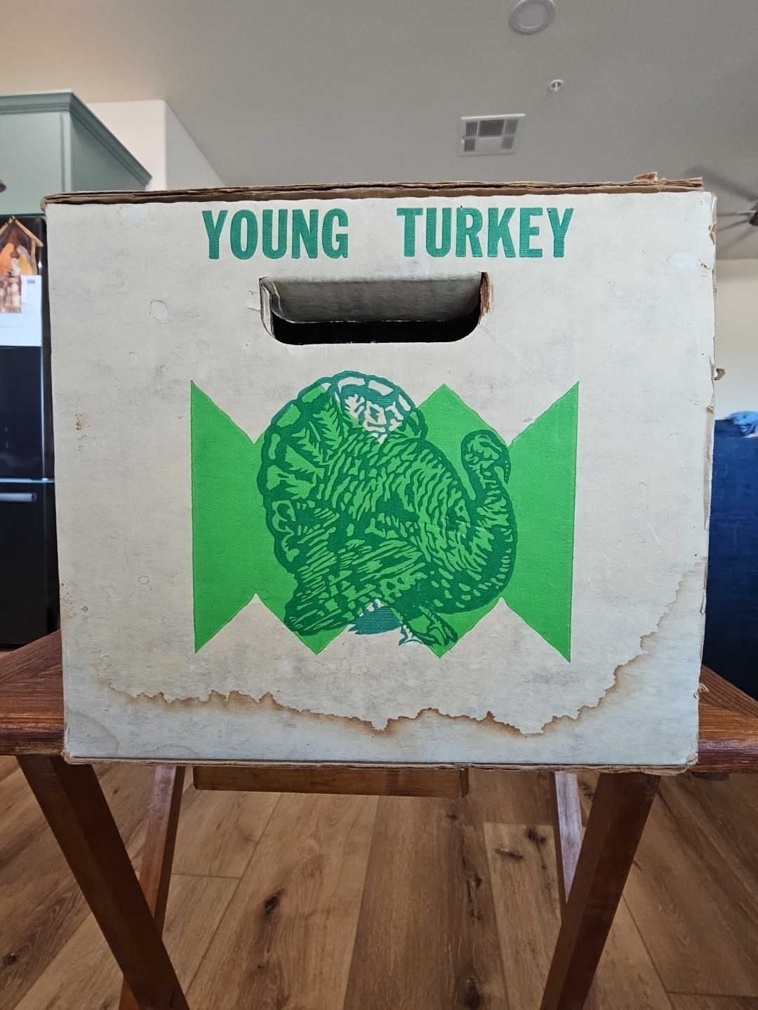 Vintage Cardbord Box Via’s Turkeys Yucaipa Ca. 17×11″ Good HANDLES 👍 1970’s