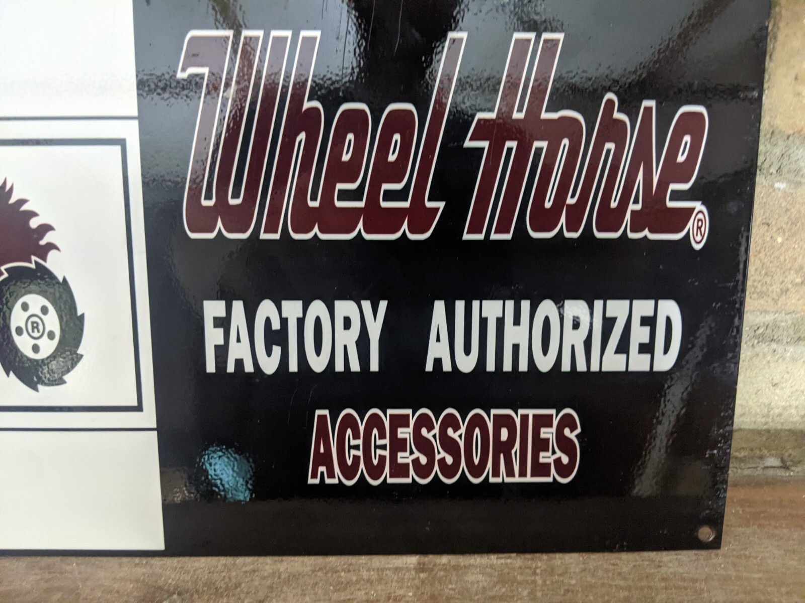 VINTAGE WHEEL HORSE FACTORY ACCESSORIES PORCELAIN METAL SIGN 12″ X 8″