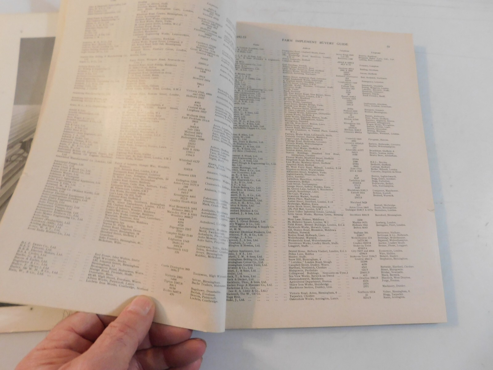 1952-53 FARM IMPLEMENT BUYER’S GUIDE ENGLAND WINNROWERS LAND ROLLERS TEA CUTTERS