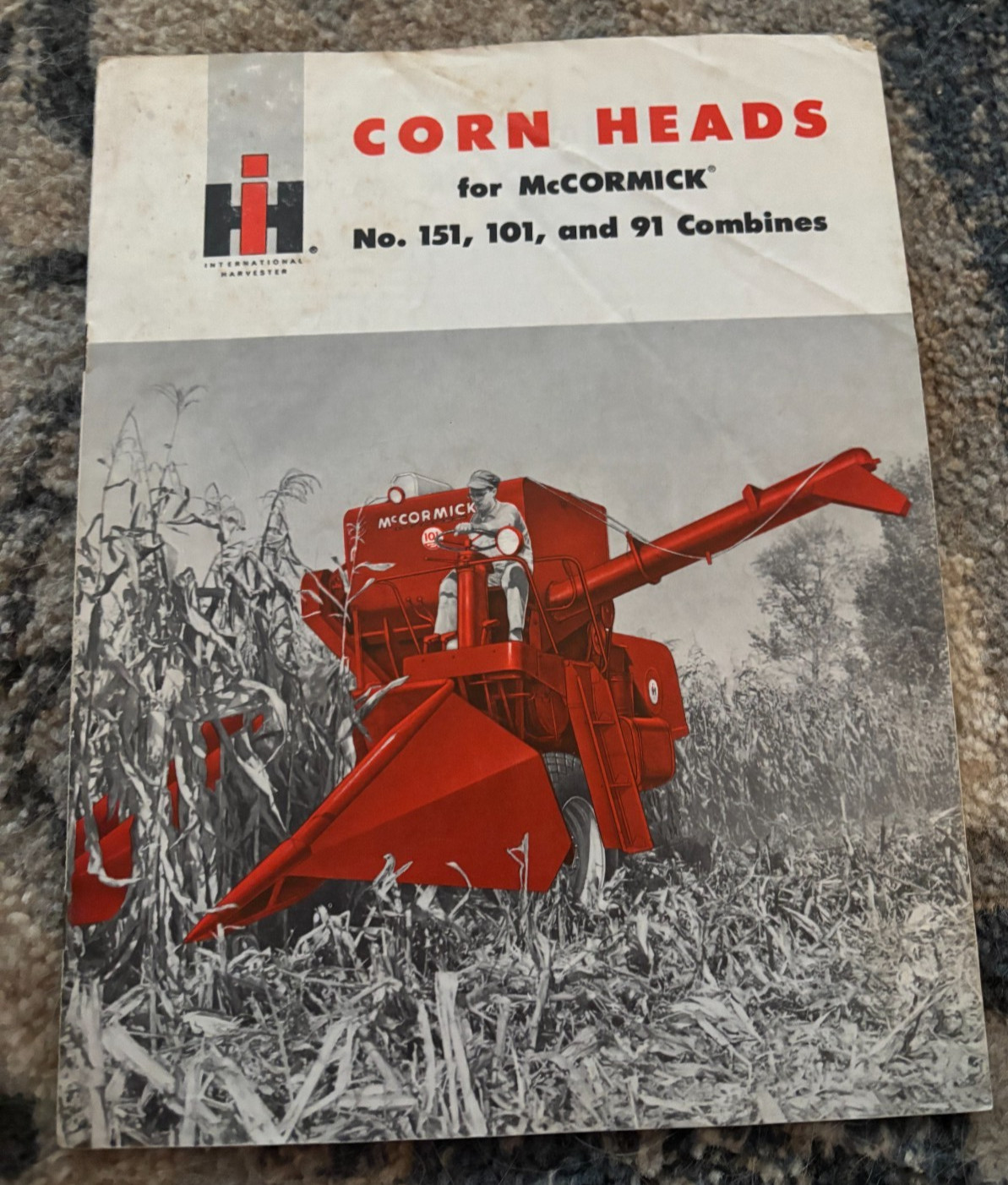 International Harvester 151 101 91 Combine Corn Heads For 1960 Brochure FCCA25