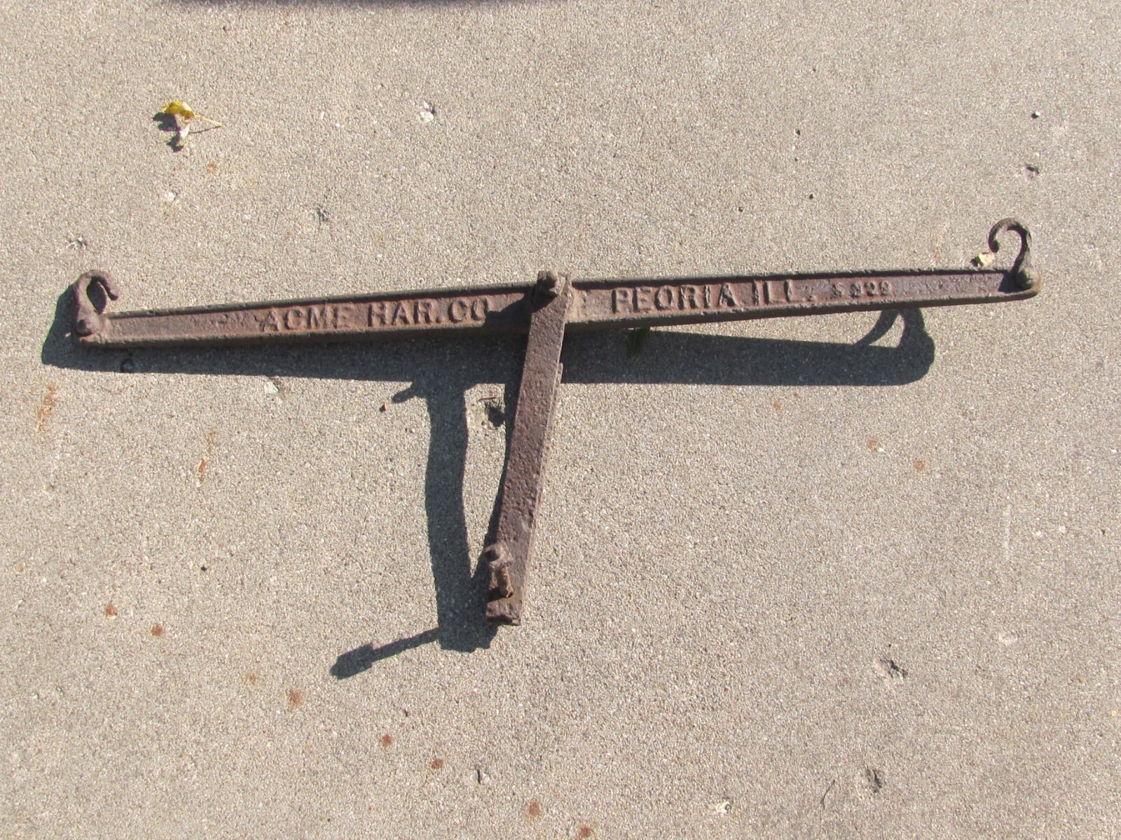 ANTIQUE CAST IRON HORSE SINGLETREE ACME HARVESTER CO PEORIA IL NO SHIPPING
