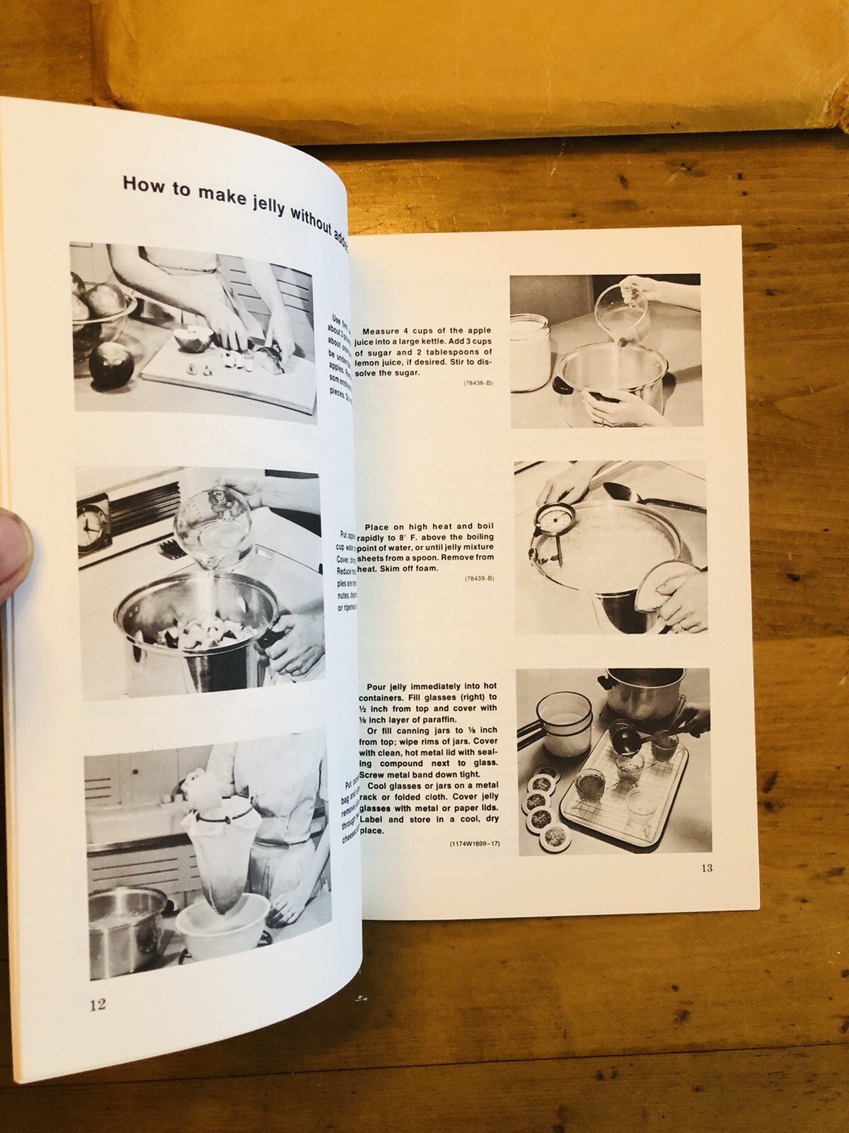 U.S. Dept of Agriculture 1975 How To Make Jellies,Jams & Preserves Pamphlet- NEW