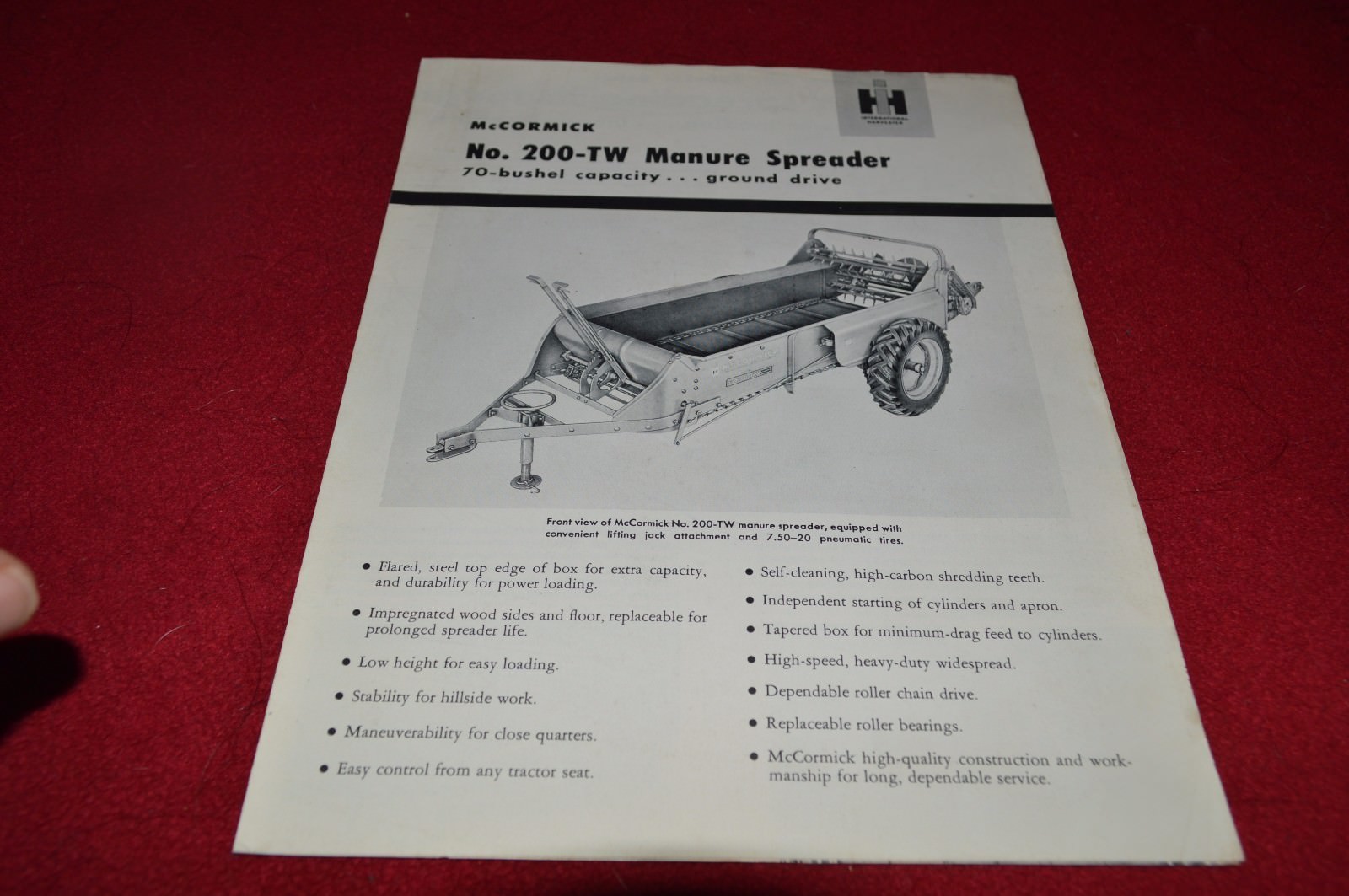 International Harvester 200-TW Manure Spreader Dealer’s Brochure YABE15