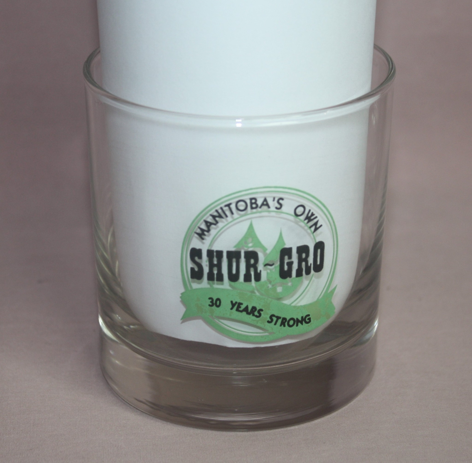 ADVERTISING SHUR GRO AGRIUM DRINKING GLASS MANITOBA’S OWN 30 YEARS STRONG