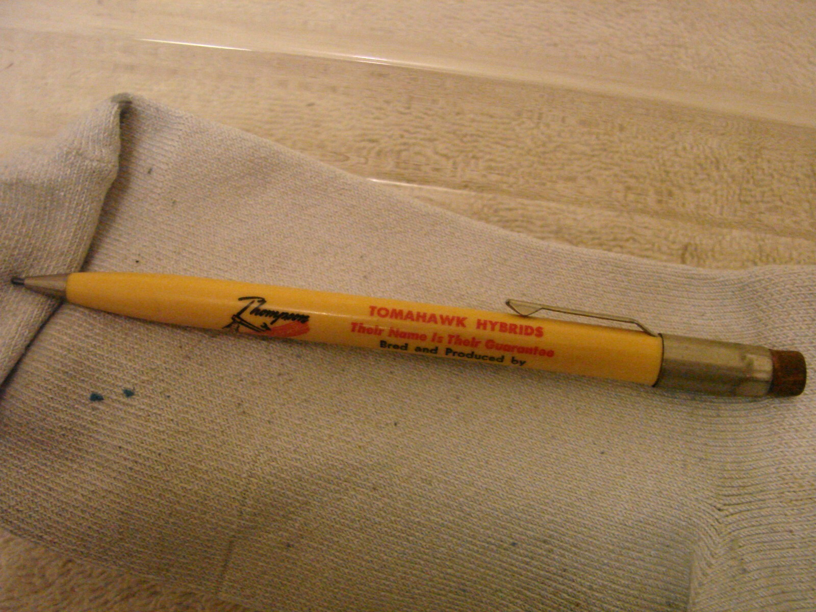 TOMAHAWK HYBRIDS BELMOND IOWA THOMPSON CORN CO. MECHANICAL PENCIL