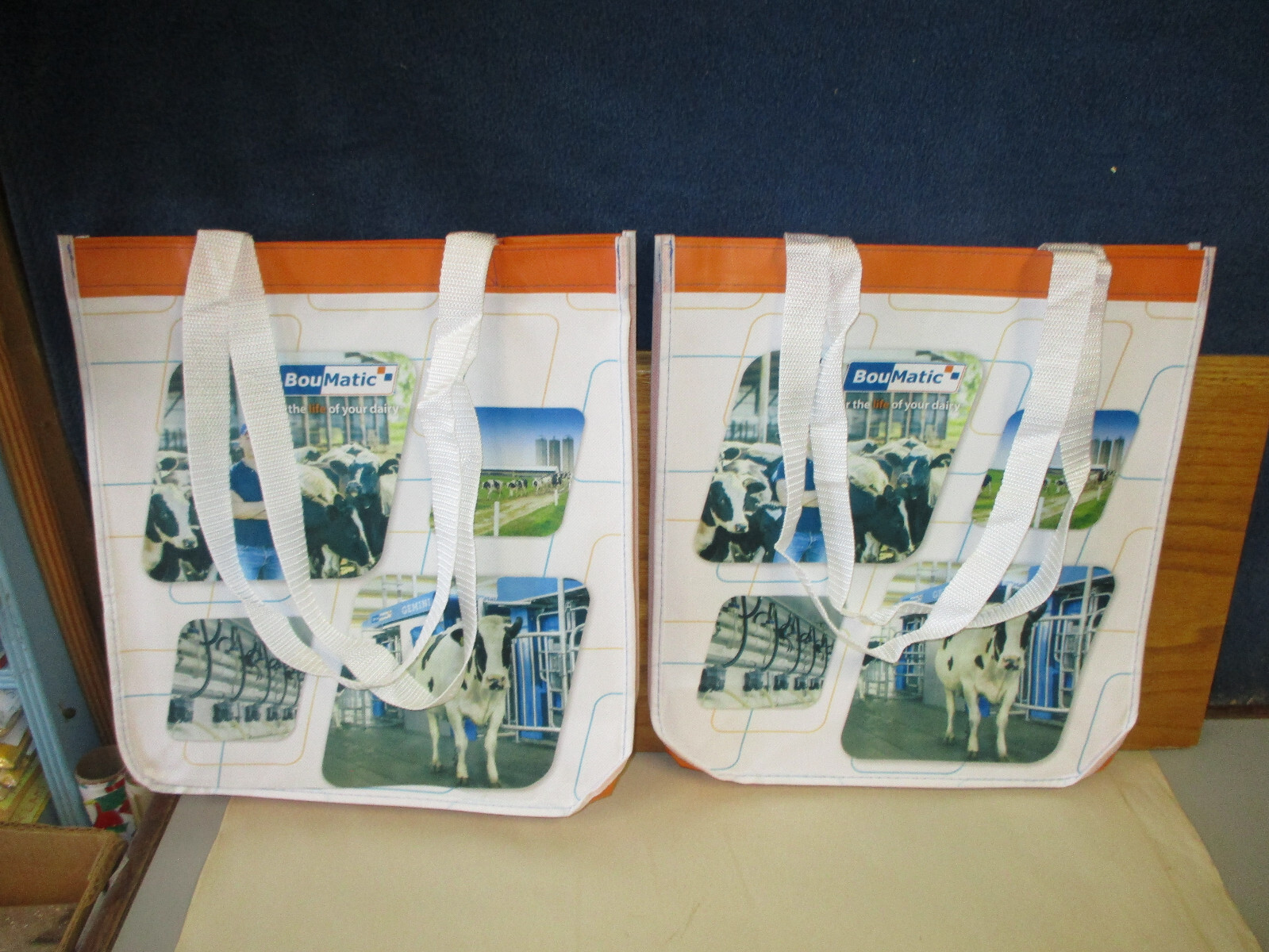 2 BOUMATIC DAIRY Shopping Bag Lot 13.5″x13.75″ (Orange/Blue) XCALIBUR 360EX 2.0