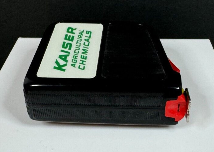 Vintage Kaiser Agricultural Chemicals Lufkin 10′ Clip-On Tape Measure