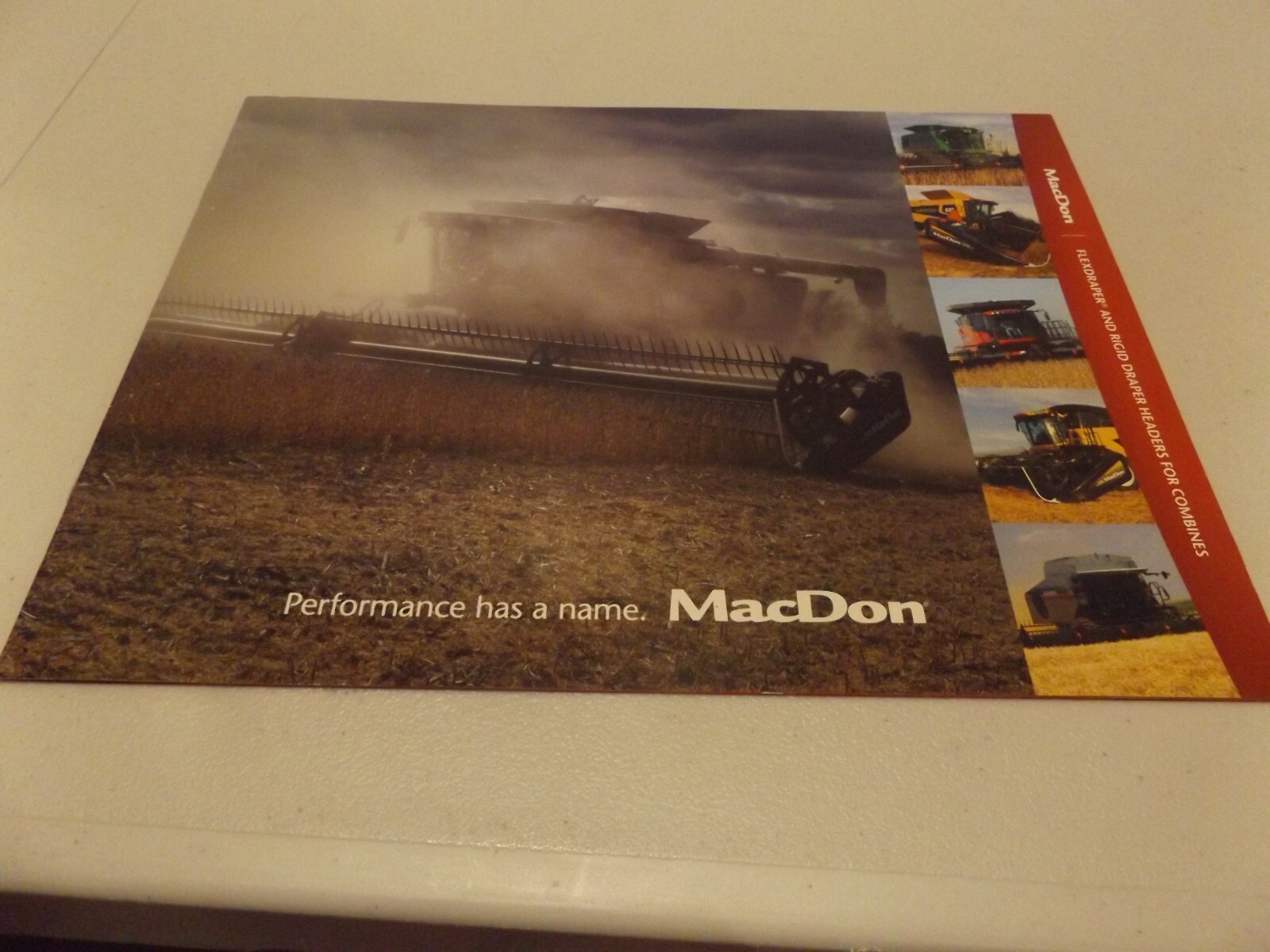MACDON PERFORMANCE HAS A NAME FLEX AND RIGID DRAPER, LIT # 147565 08/2011