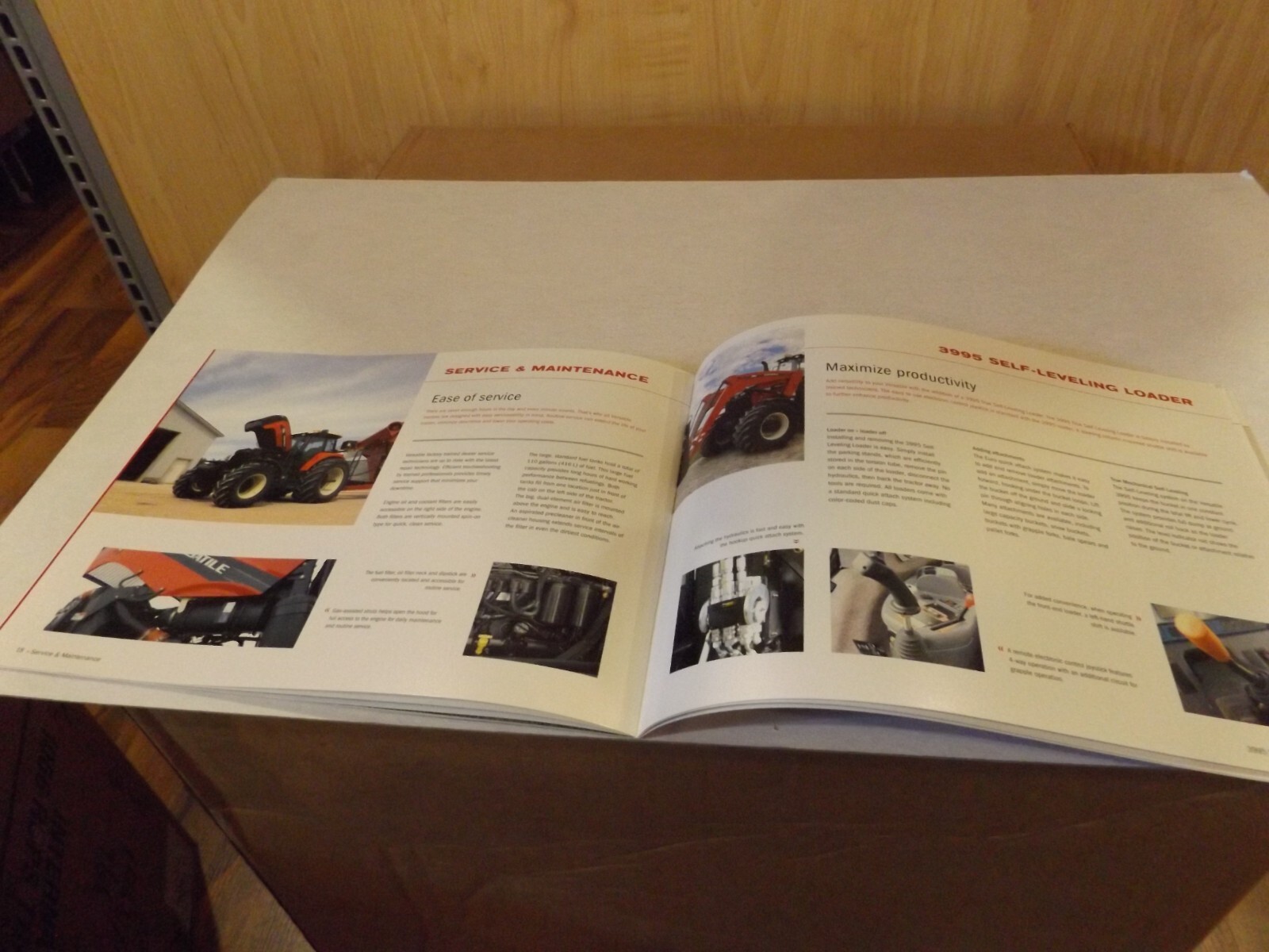 Versatile Row Crop 250-305 hp, Tractor Brochure 2010 102010-10000 P/N 89007313