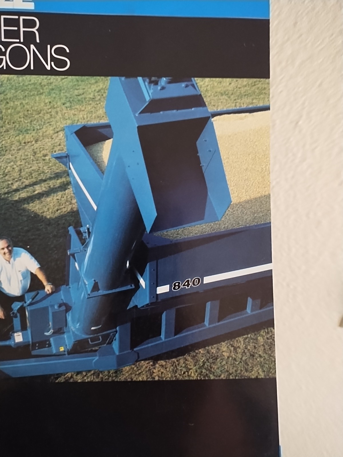 1987 Kinze Auger Wagon 440 840 1240 Brochure Williamsburg IA 640 Fold Out Poster