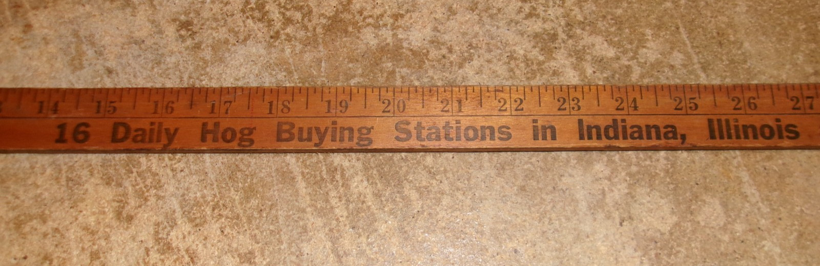 vintage heinold hog markets 36″L wood yardstick in good shape used