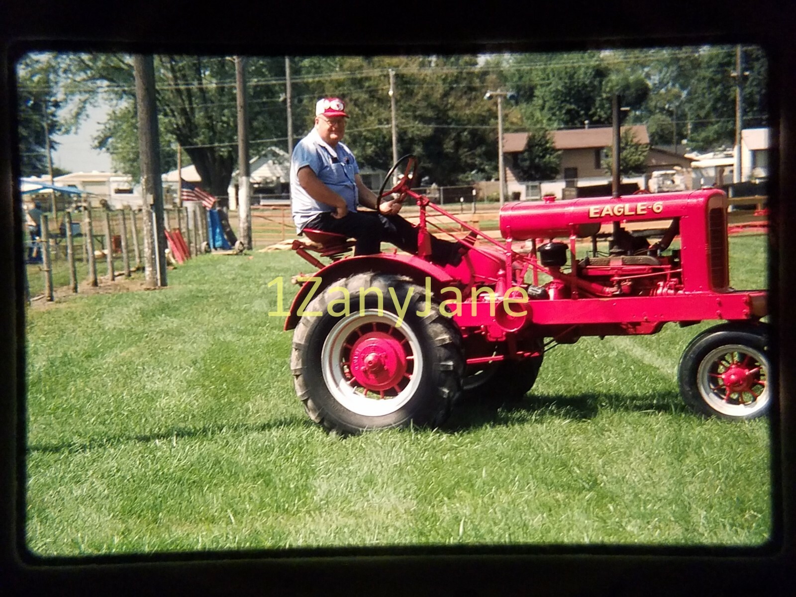 AC4007 35mm Slide of an Allis-Chalmers from MEDIA ARCHIVES EAGLE 6 TRACTOR