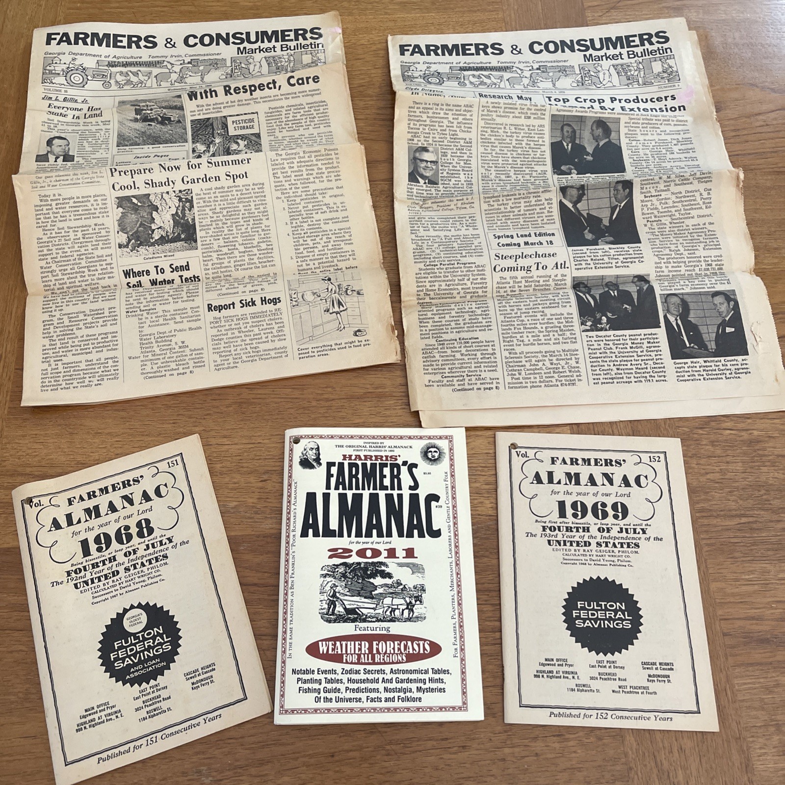 Farmers Almanacs 1968, 1969 2011 , Farmers & Consumers Market Bulletin 1969 1970