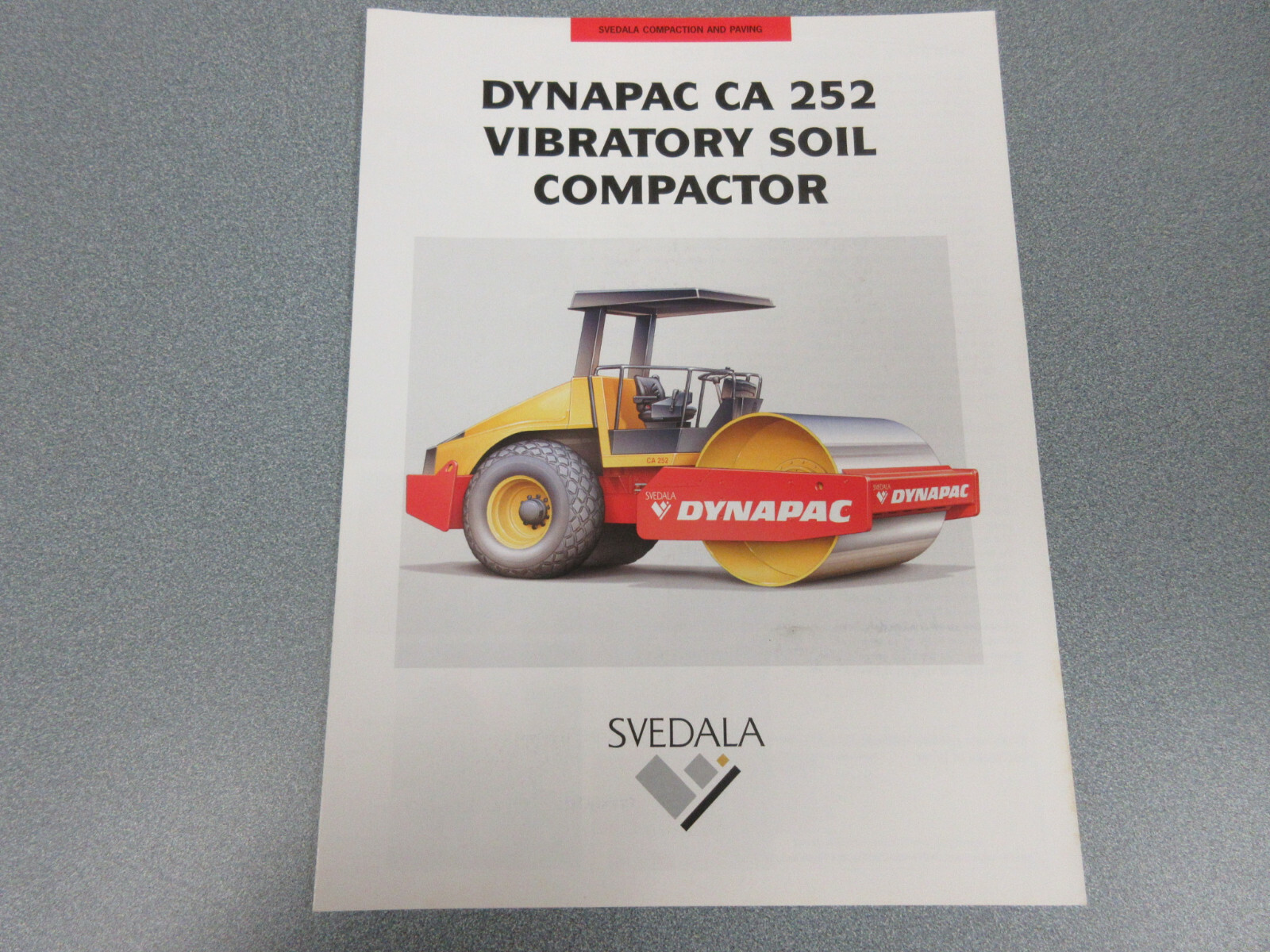 Dynapac CA252 Roller Compactor Brochure 4 Page