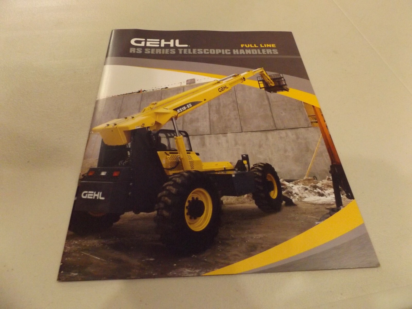 GEHL FULL LINE RS SERIES TELESCOPIC HANDLERS, LITERATURE # RS1044-5M 2010