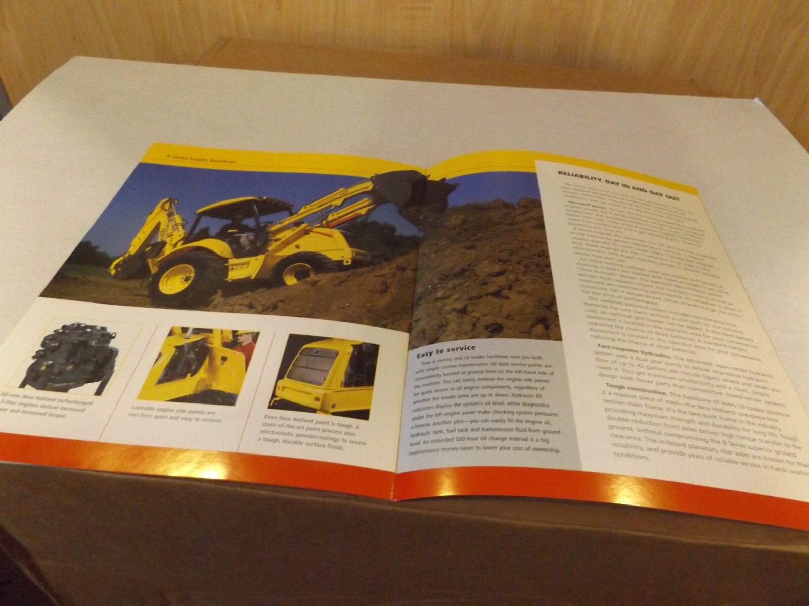 2003 NEW HOLLAND CONSTRUCTION LOADERS BACKHOES. LIT # NHC7100303 070320