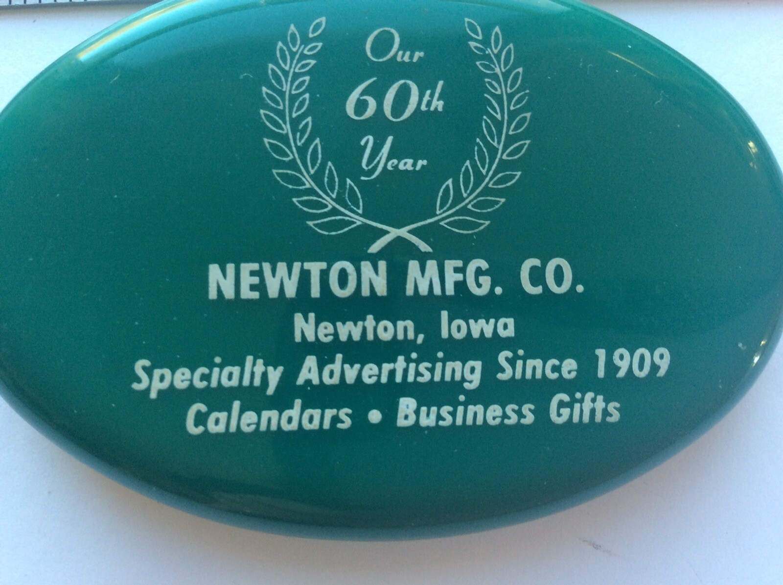 Vtg Newton Mfg Co. Ida Grove Iowa Green Advertising Coin Purse pouch Roy Smith