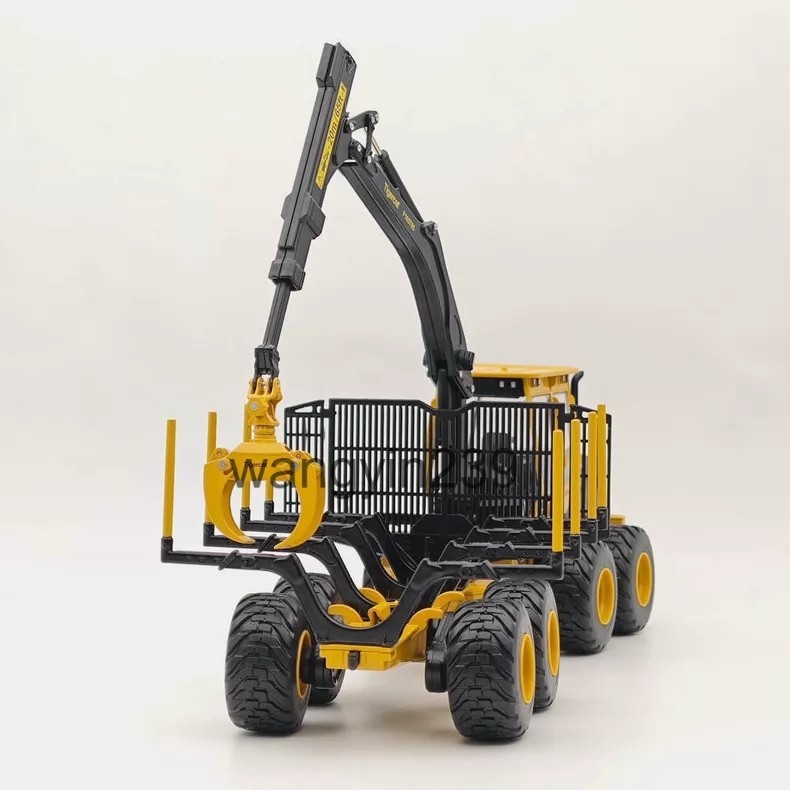 Tigercat 1/32 Forest Transport Vehicle 1075C Model