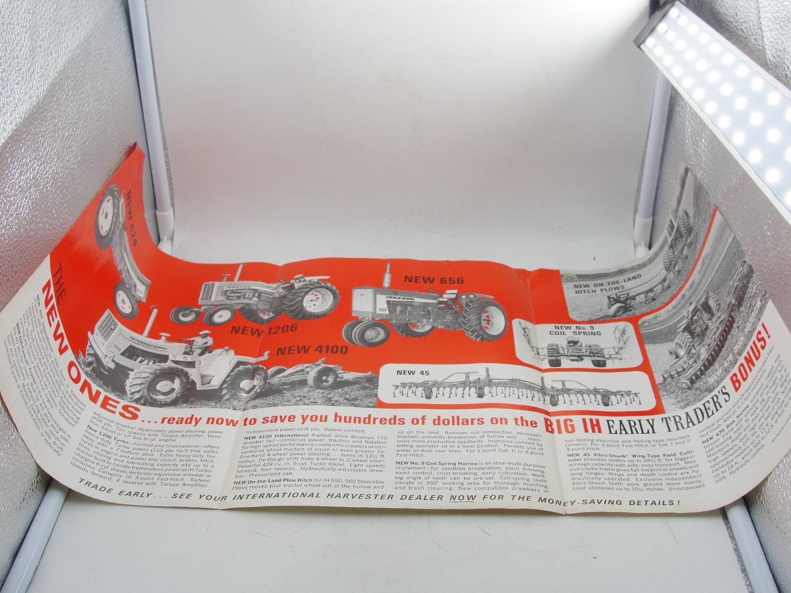 IH Early Traders Bonus Agricultural Equipment 1965 Brochure