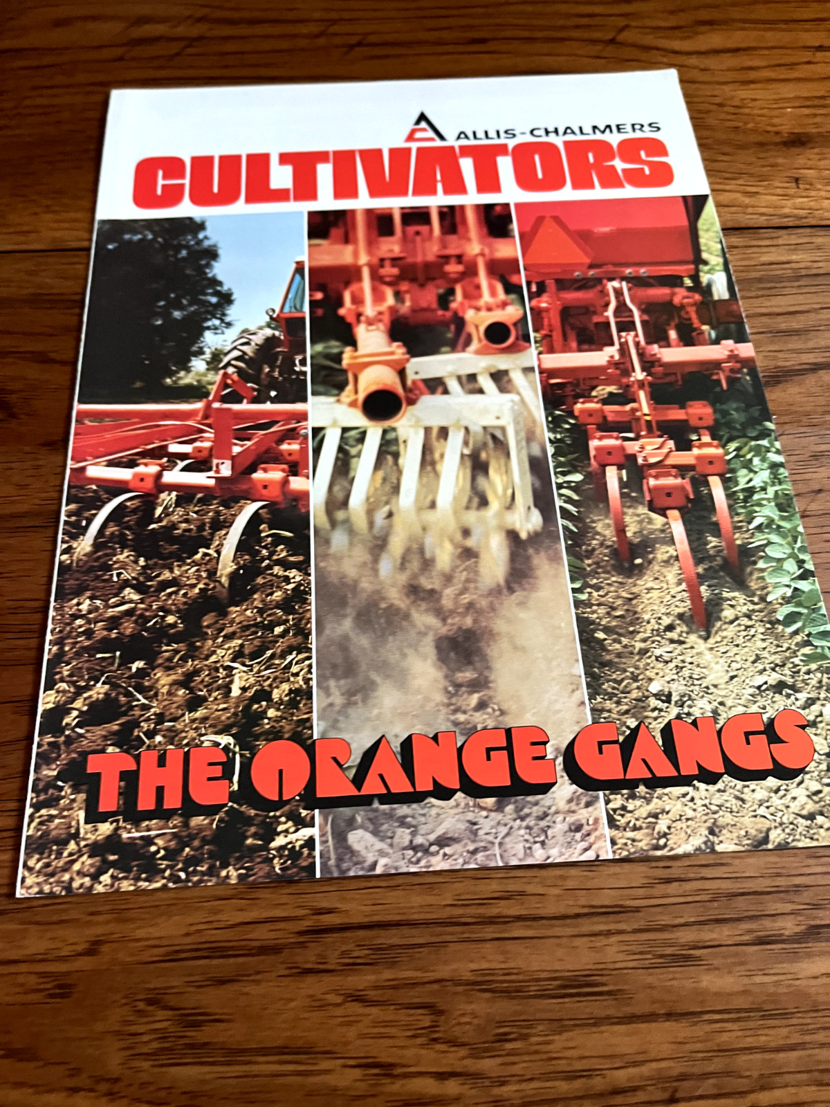 Allis Chalmers Cultivators for 1976 Brochure BAOH