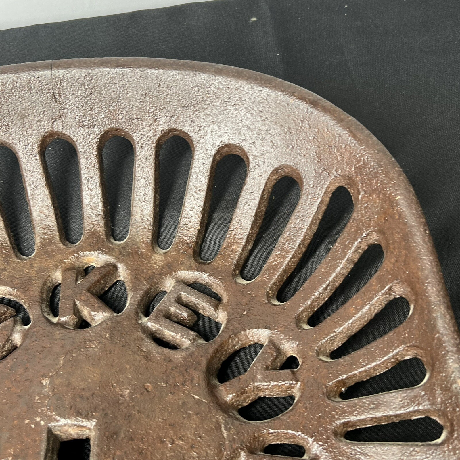 Antique Cast Iron Tractor Seat Aultman Miller & Co. Buckeye Akron Farm Implement