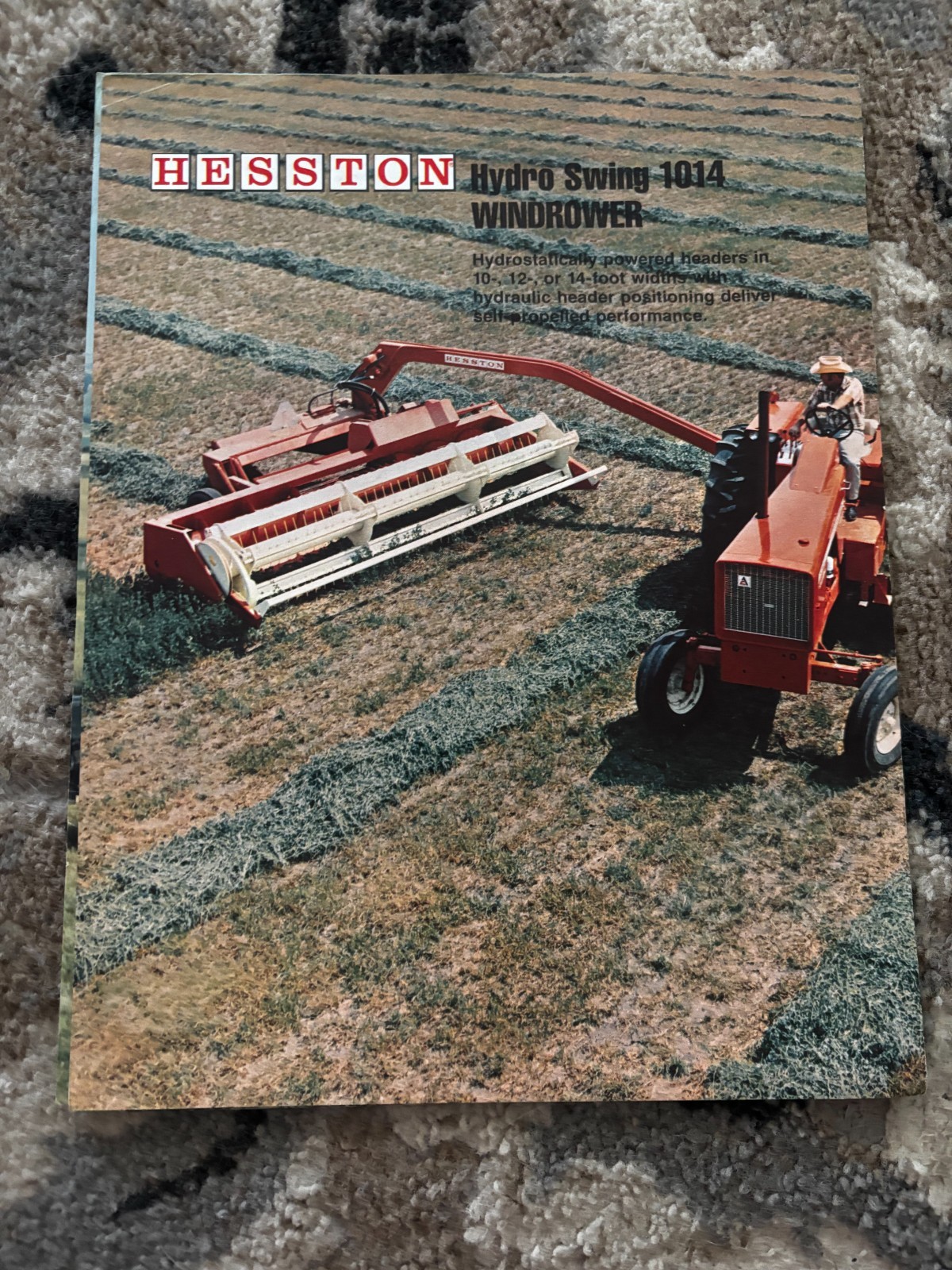 Hesston 1014 Hydro Swing Windrower For 1972 Brochure DCPA26