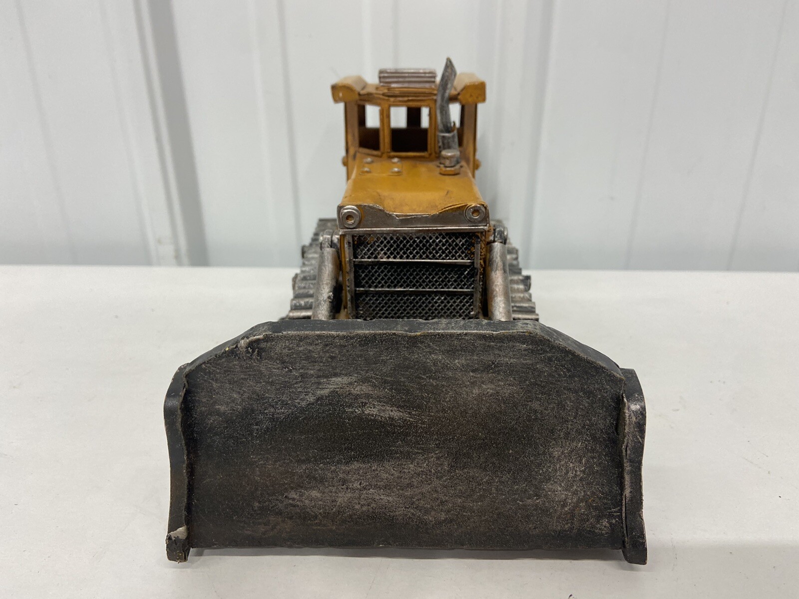 Vintage Bulldozer Metal Scale Model 10″ Collector Construction Bulldozer