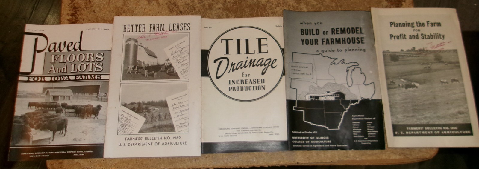 5-lot 1940’s-50’s Iowa State,U of I + USDA assorted bulletins good used
