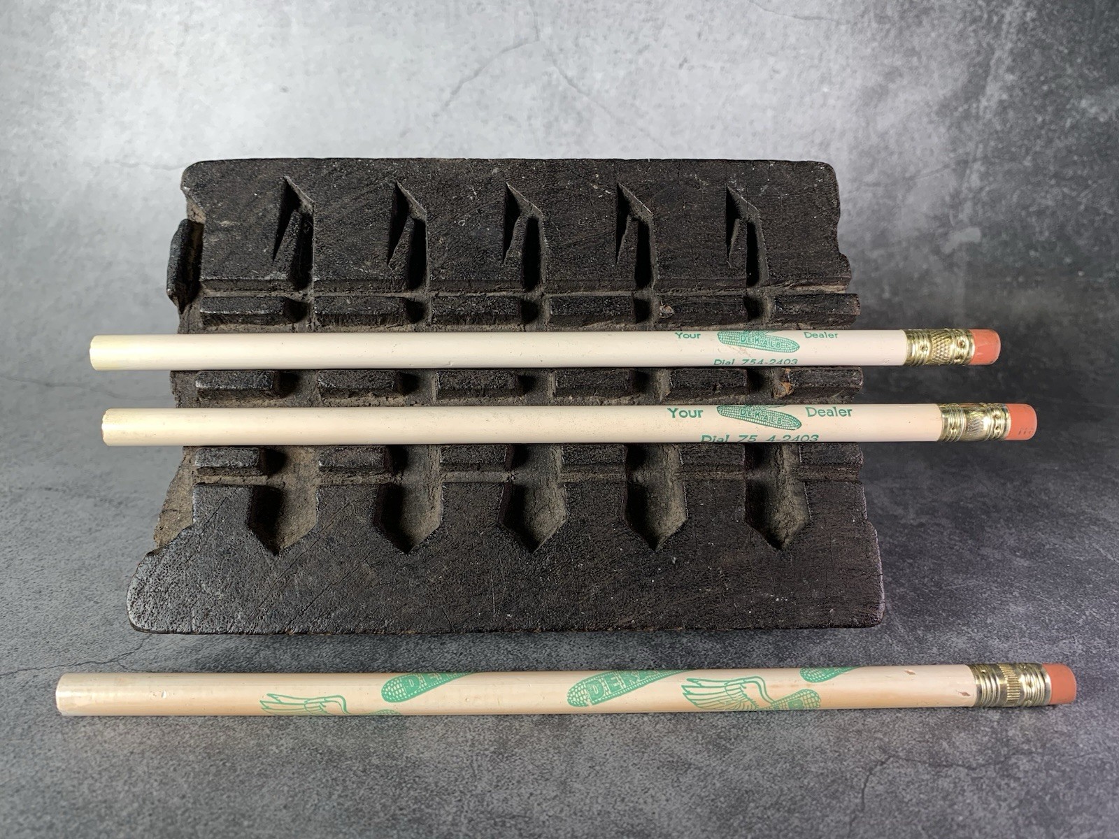 Sibley, Iowa – Dekalb, Fred Klaassen | Three Vintage Advertising Pencils