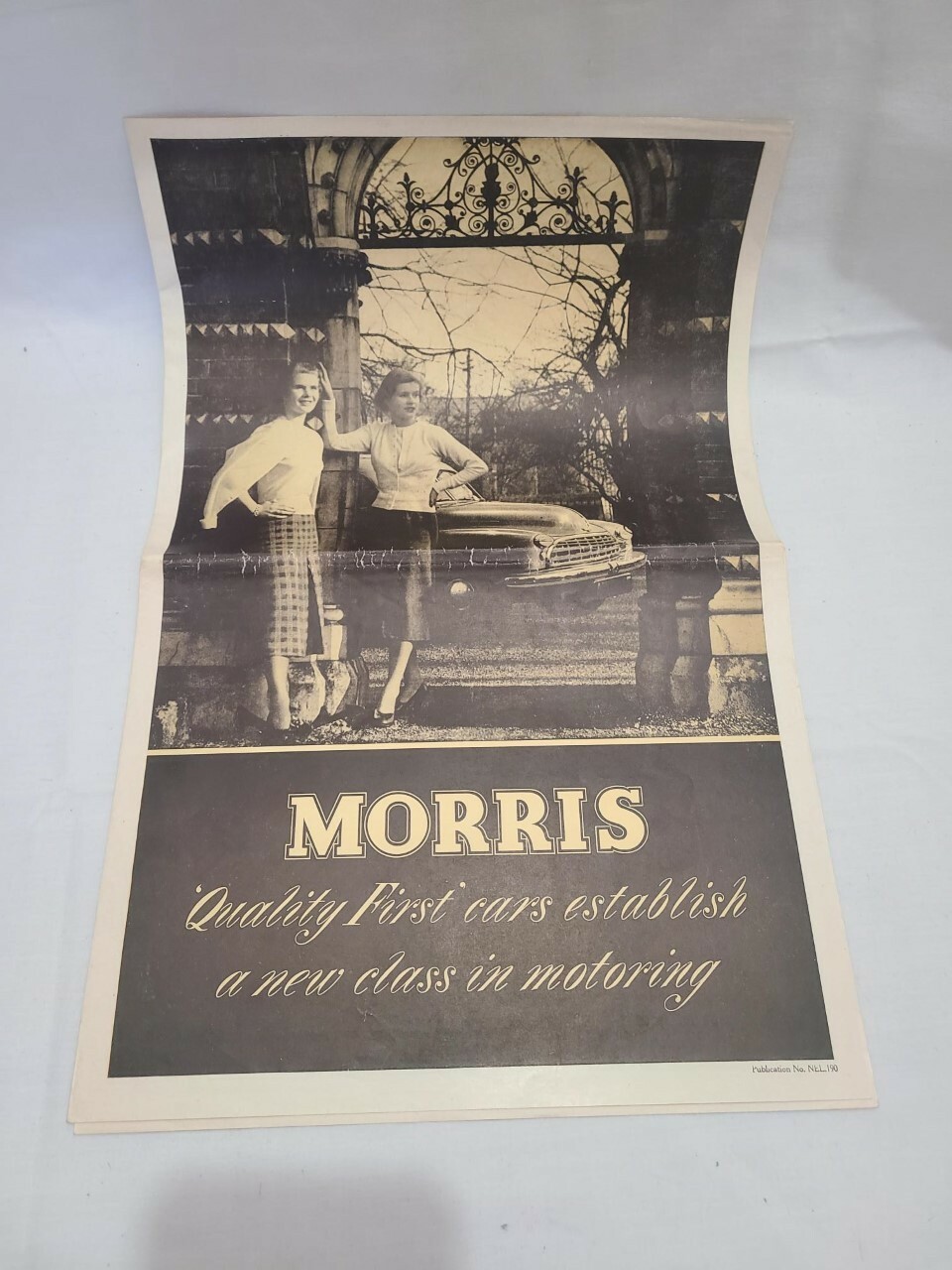 MORRIS MOTORS Brochure by NUFFIELD PRODUCTS 17″ x 11″ – RARE