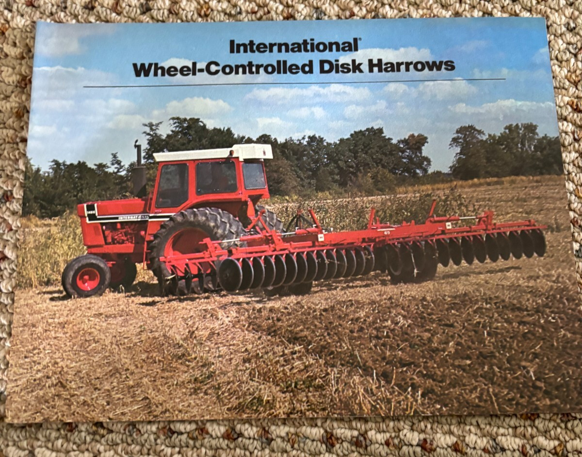 International Harvester Wheel Controlled Disk Harrow For 1976 Brochure FCCA25