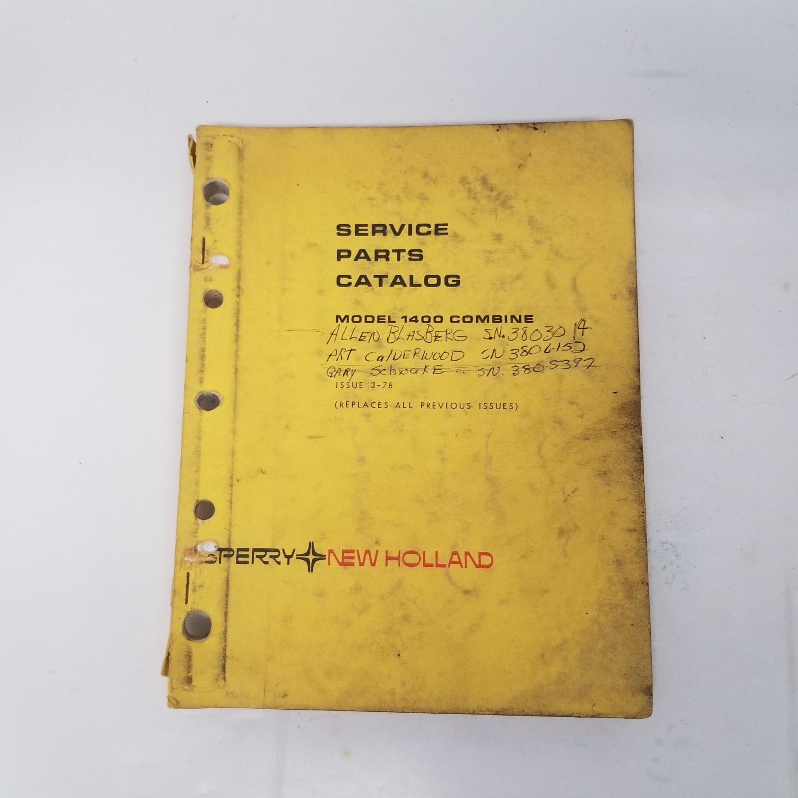 Sperry New Holland Model 1400 Combine Service Parts Catalog, Illustrated