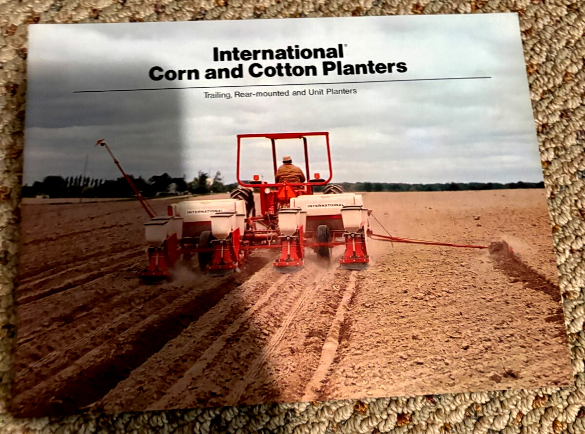 International Harvester Corn & Cotton Planters For 1974 Brochure FCCA25