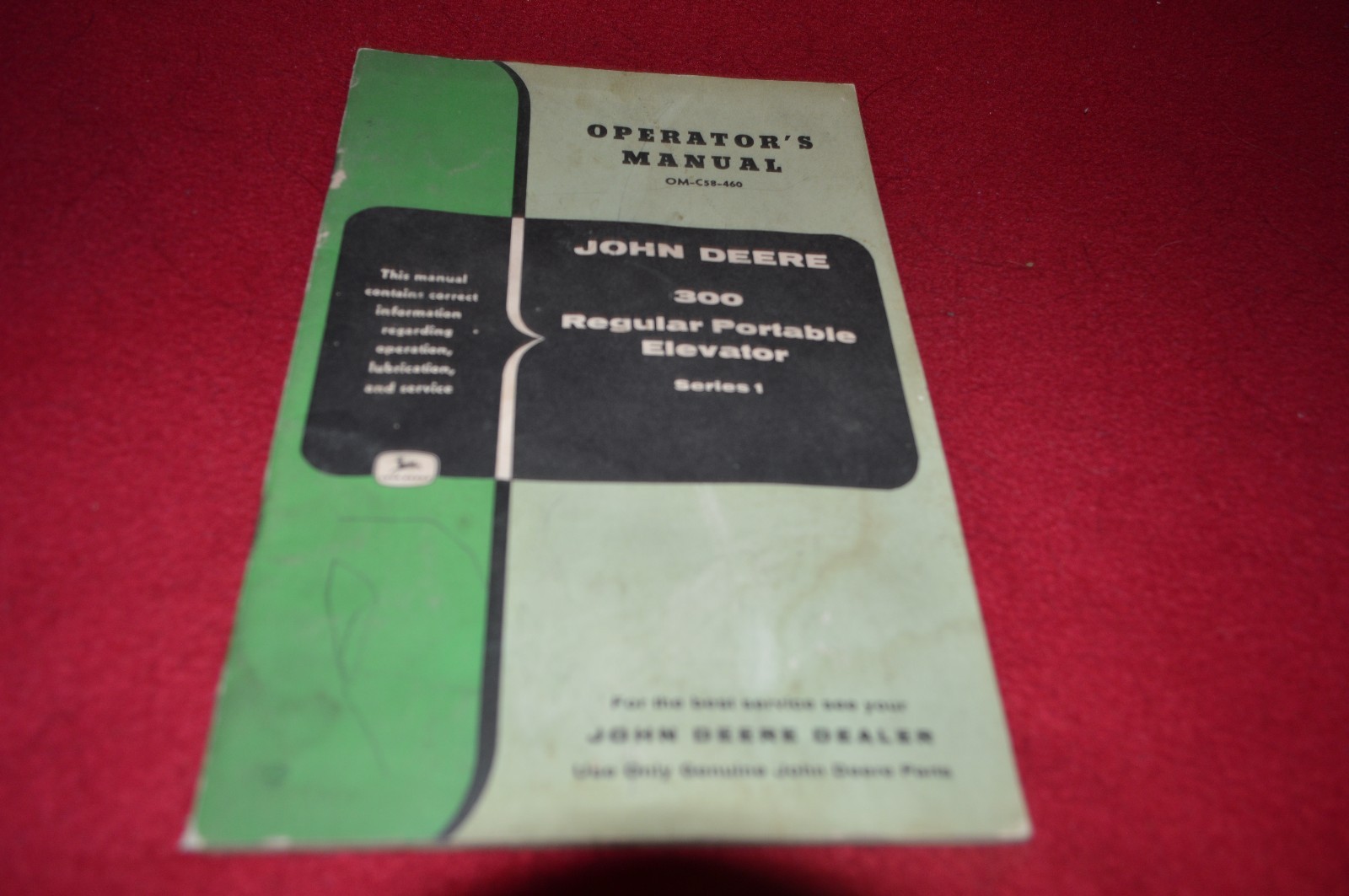 John Deere 300 Regular Portable Elevator Operator’s Manual DCPA5 ver2