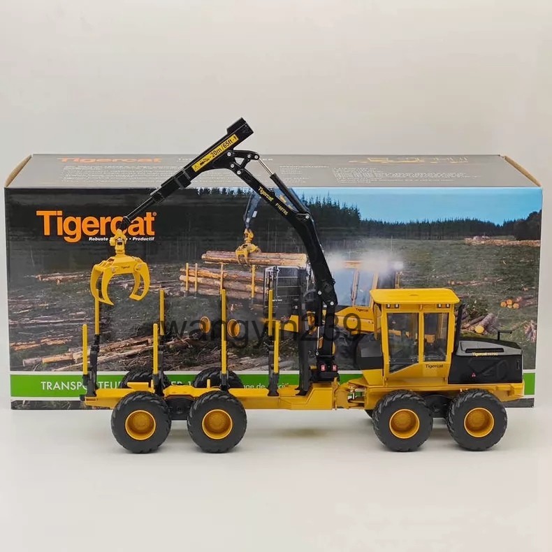 Tigercat 1/32 Forest Transport Vehicle 1075C Model