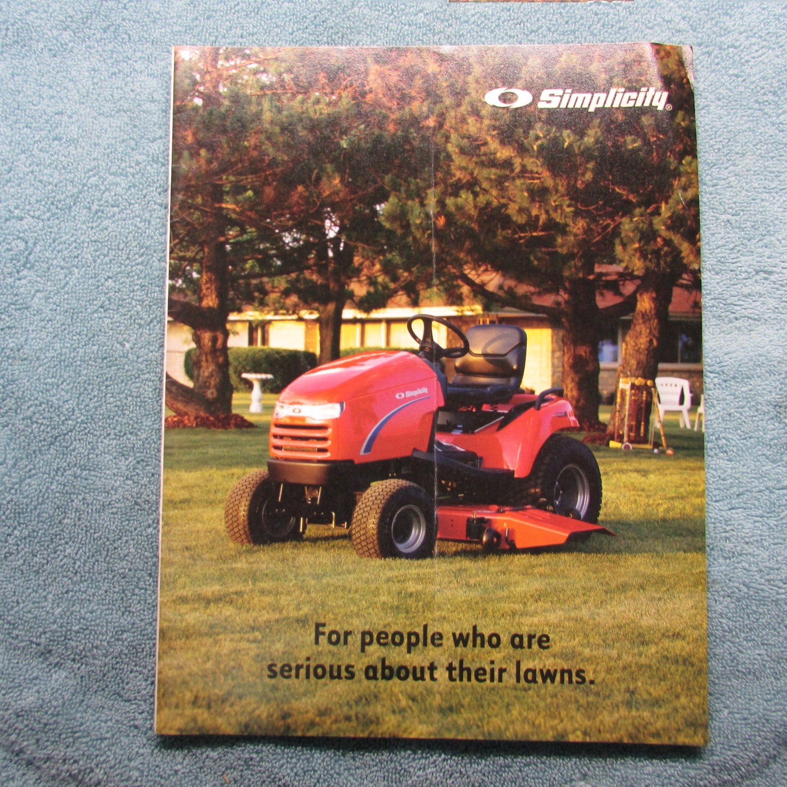 Simplicity Lawn Tractor Brochure: 1999 Issue