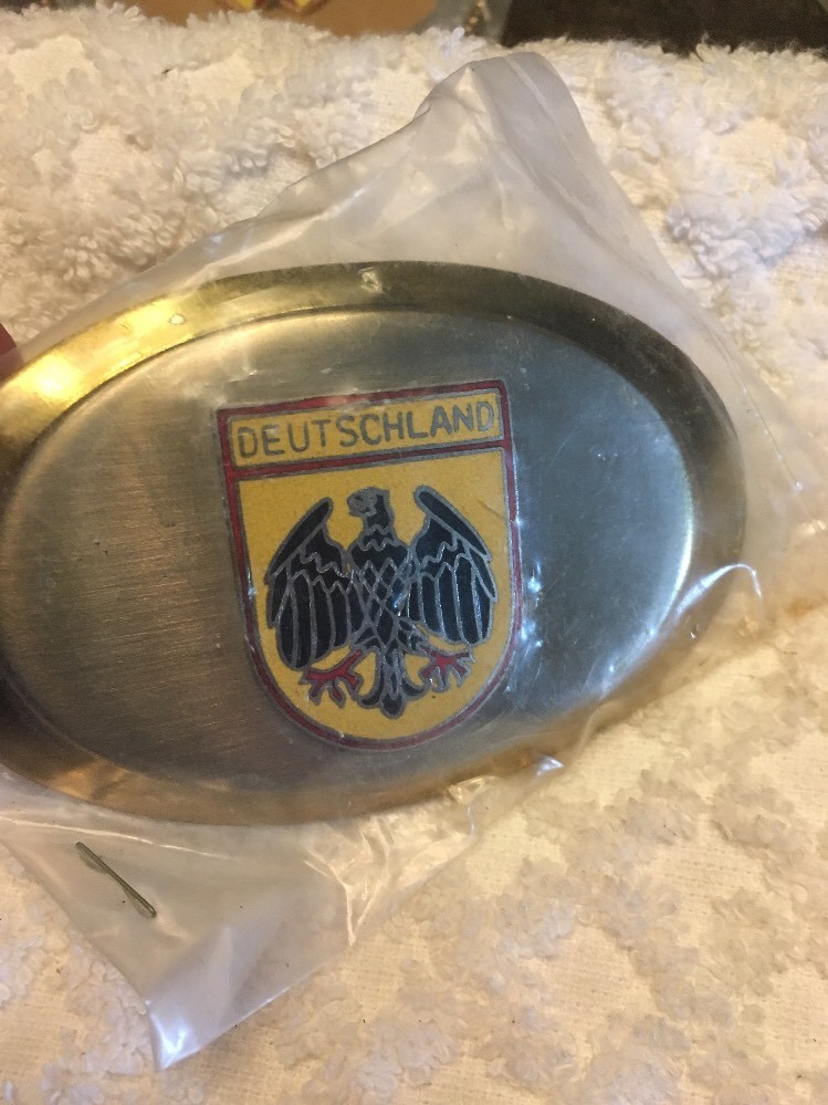 NEW Deutschland Enamel COLLECTOR BELT BUCKLE~Yellow/Black~HOOVER’S MFG. CO