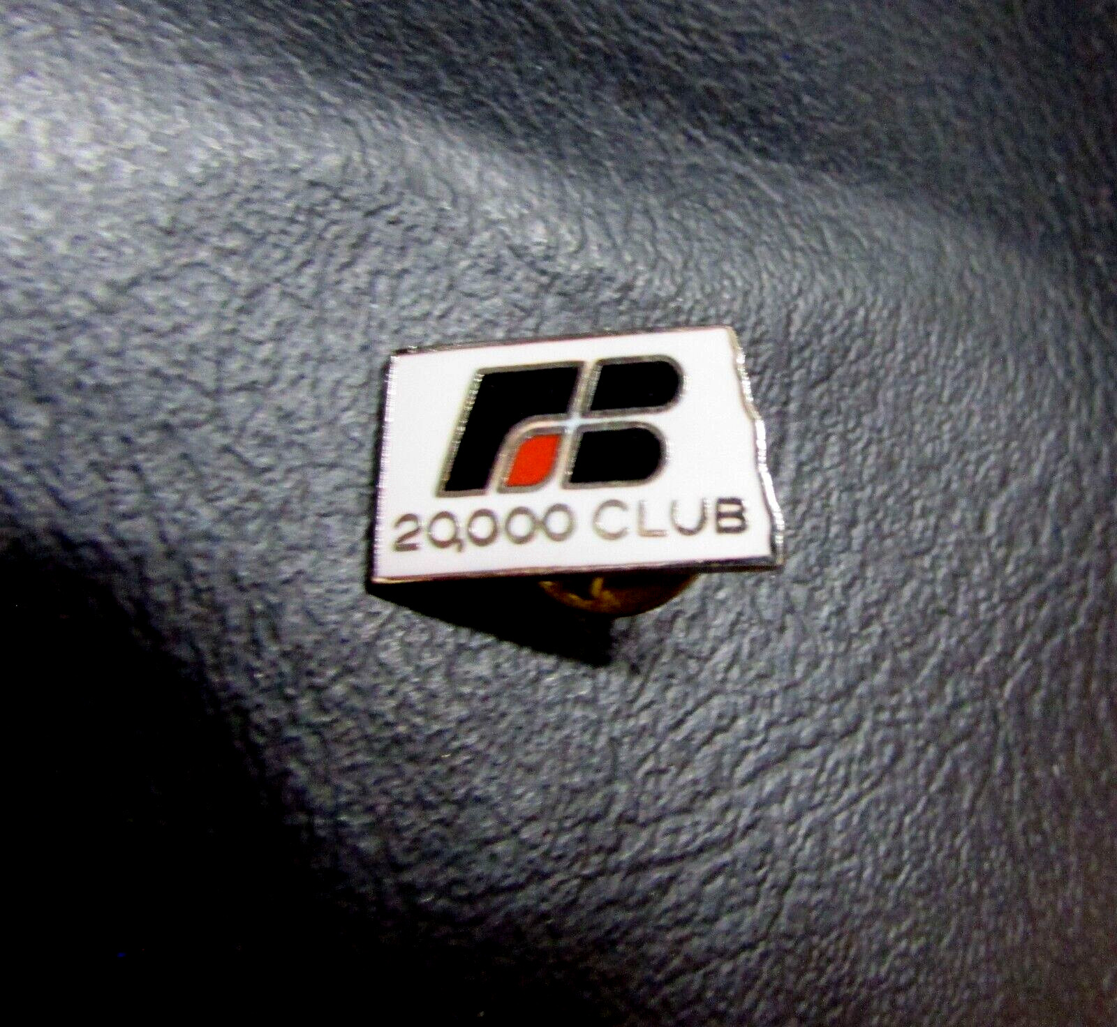 Vintage 1990’s North Dakota Farm Bureau FB 20,000 Club Old State Shaped Pinback