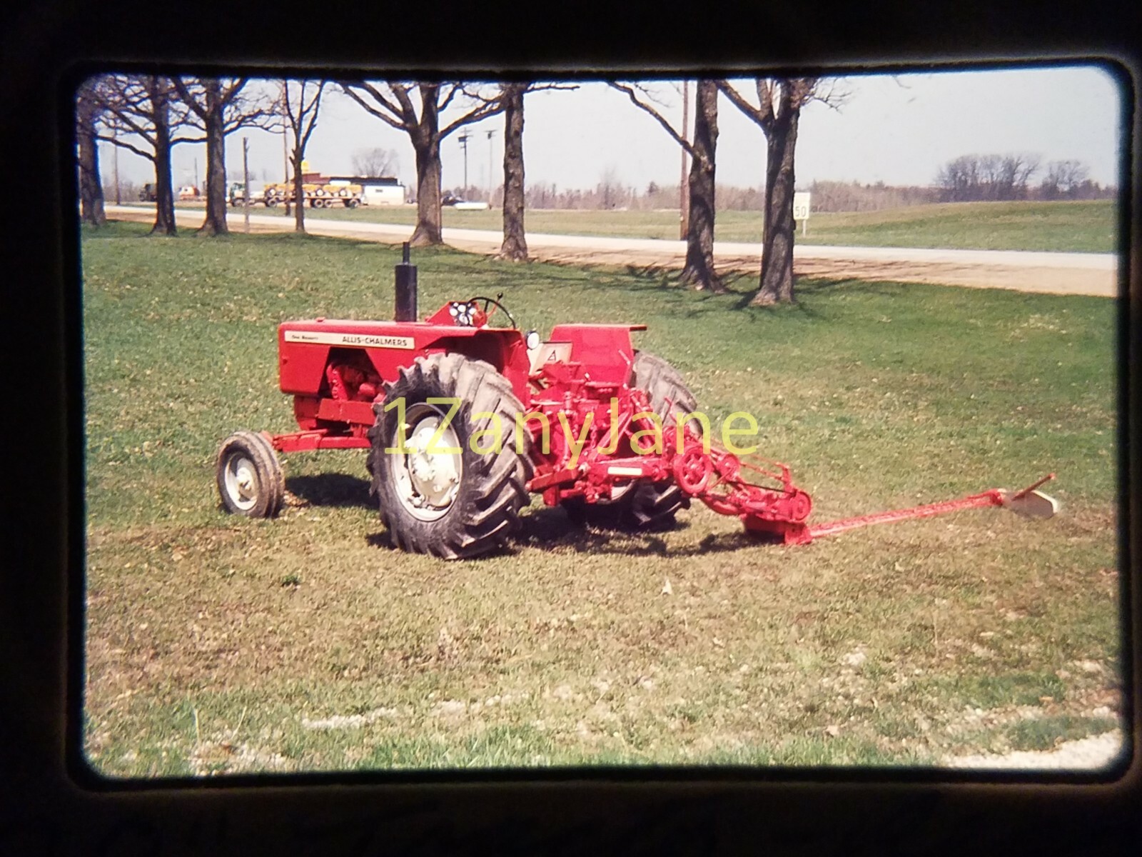 AC0820 35mm Slide of an Allis-Chalmers from MEDIA ARCHIVES 170 TRACTOR REAR