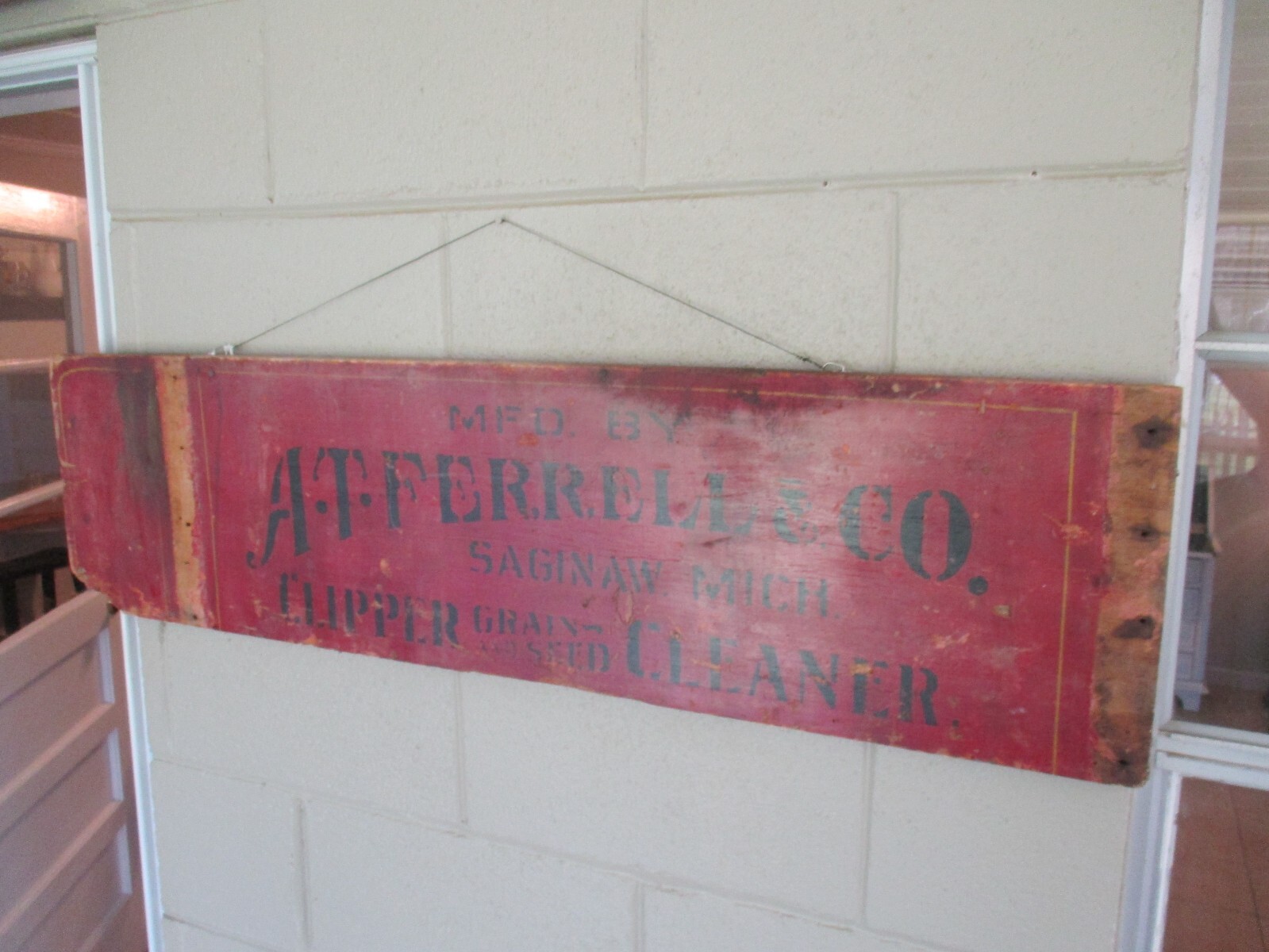 A.T.FERRELL & CO. CLIPPER & GRAIN CLEANER 1800’S WOOD SIGN SAGINAW MICHIGAN RARE
