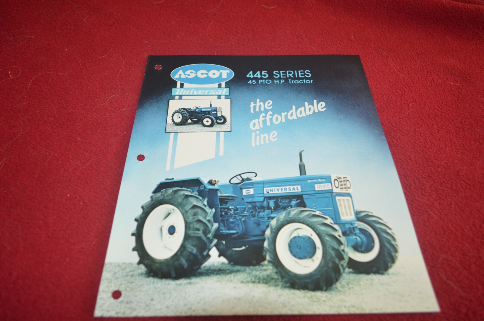 UTB Universal Ascot 445 Tractor Dealer’s Brochure FCCA