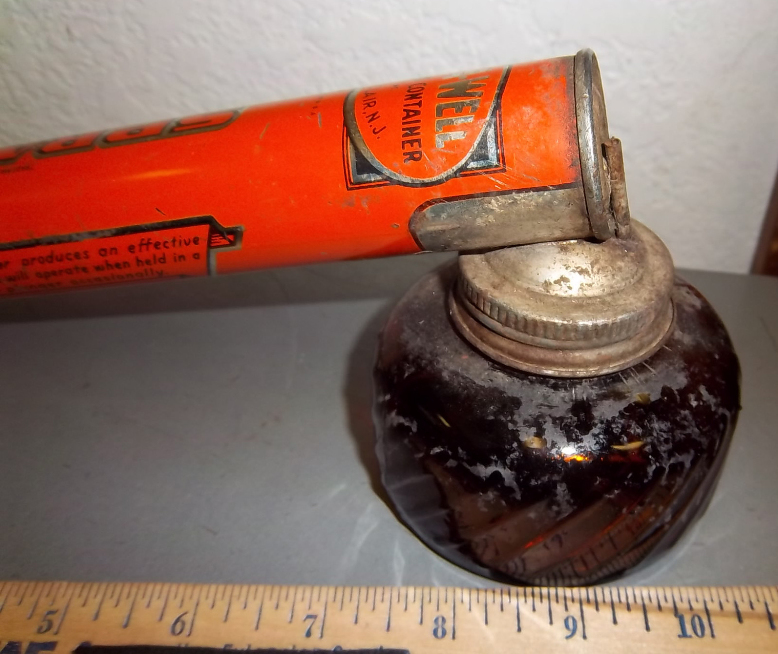 vintage Spra-well sprayer, wood handle & amber glass container, great colors!!