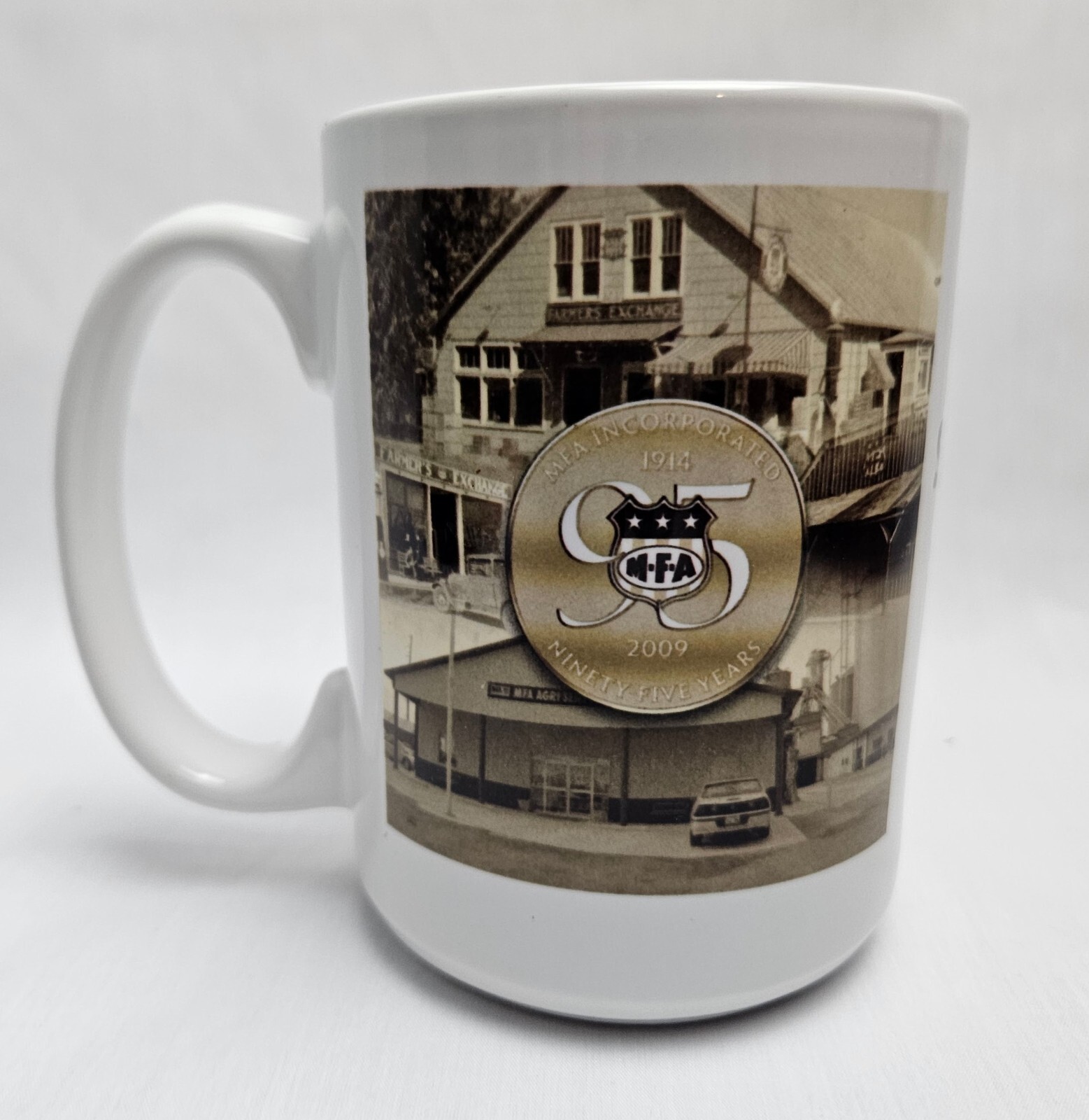 Vtg MFA Oil Farmer’s Coop Coffee Mug Summer Buyer’s Market 2009 95 Years Photos