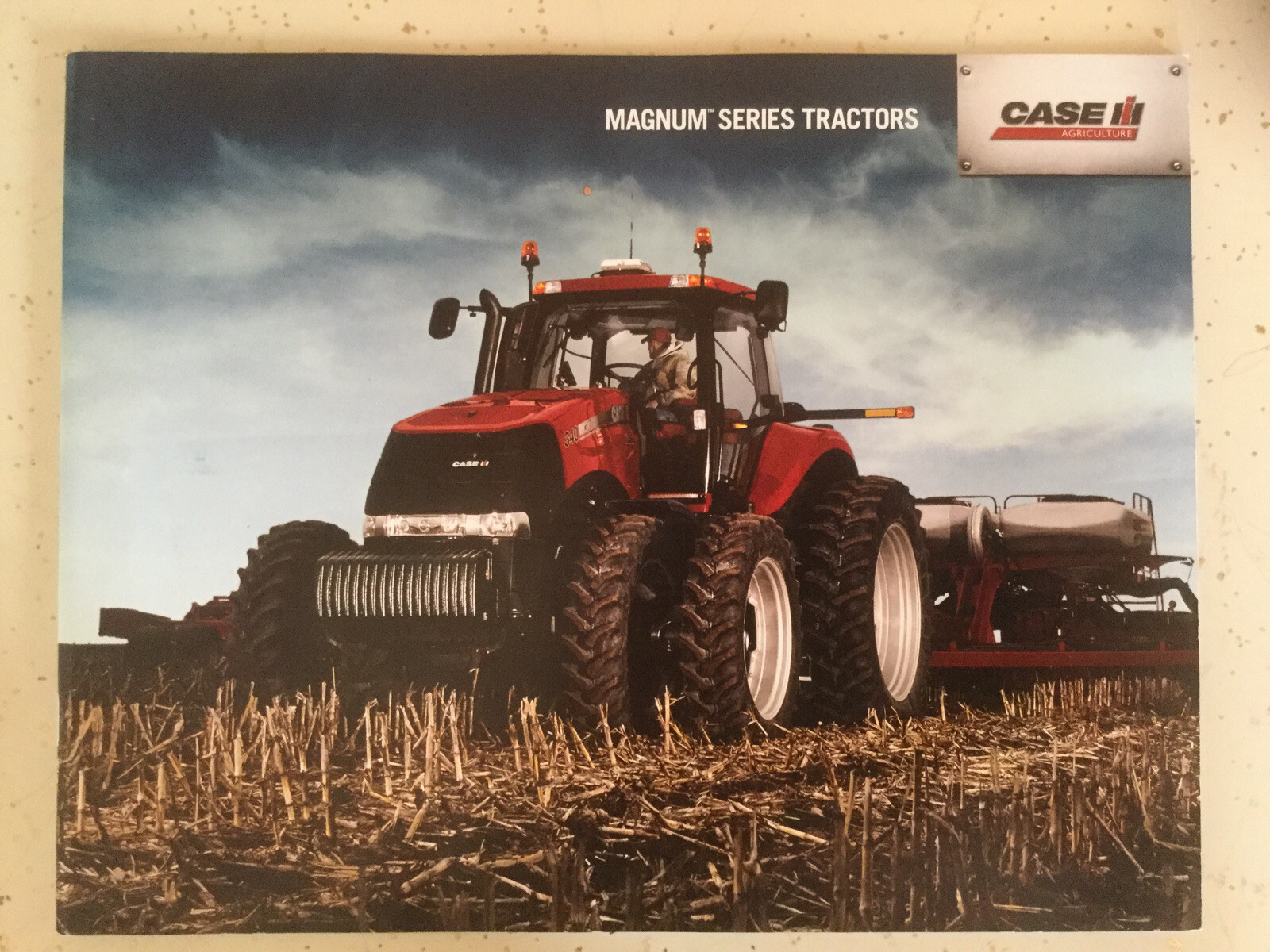 CASE IH MAGNUM SERIES TRACTORS 28 PAGES 2011 Sales Brochure