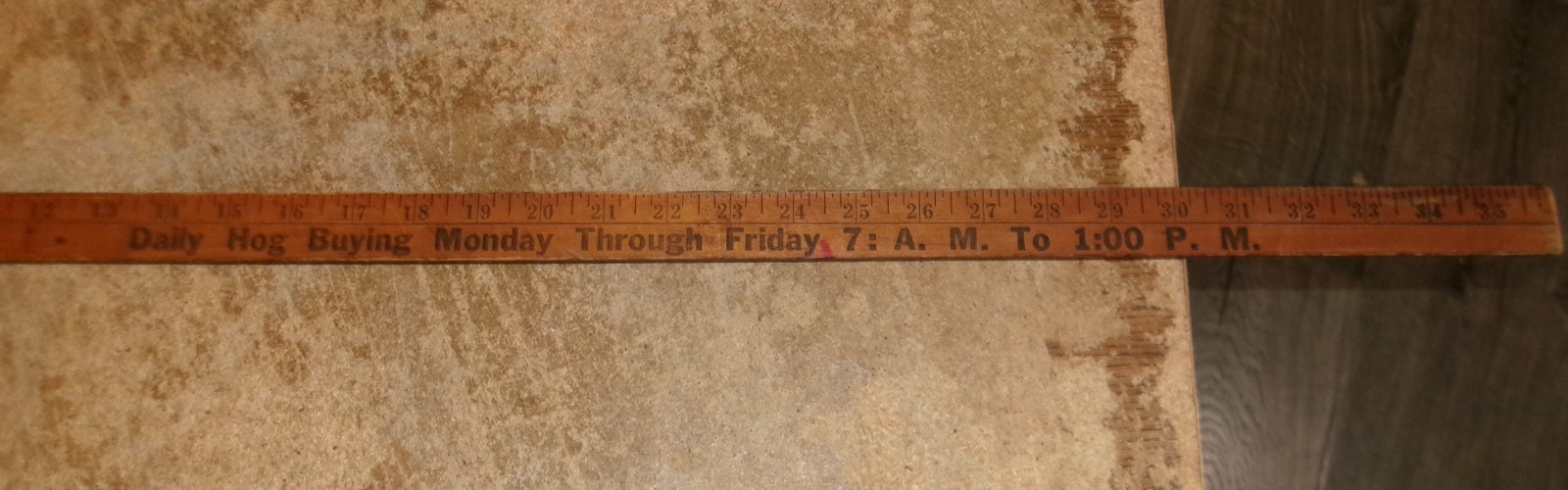 vintage heinold hog markets 36″L wood yardstick in good shape used