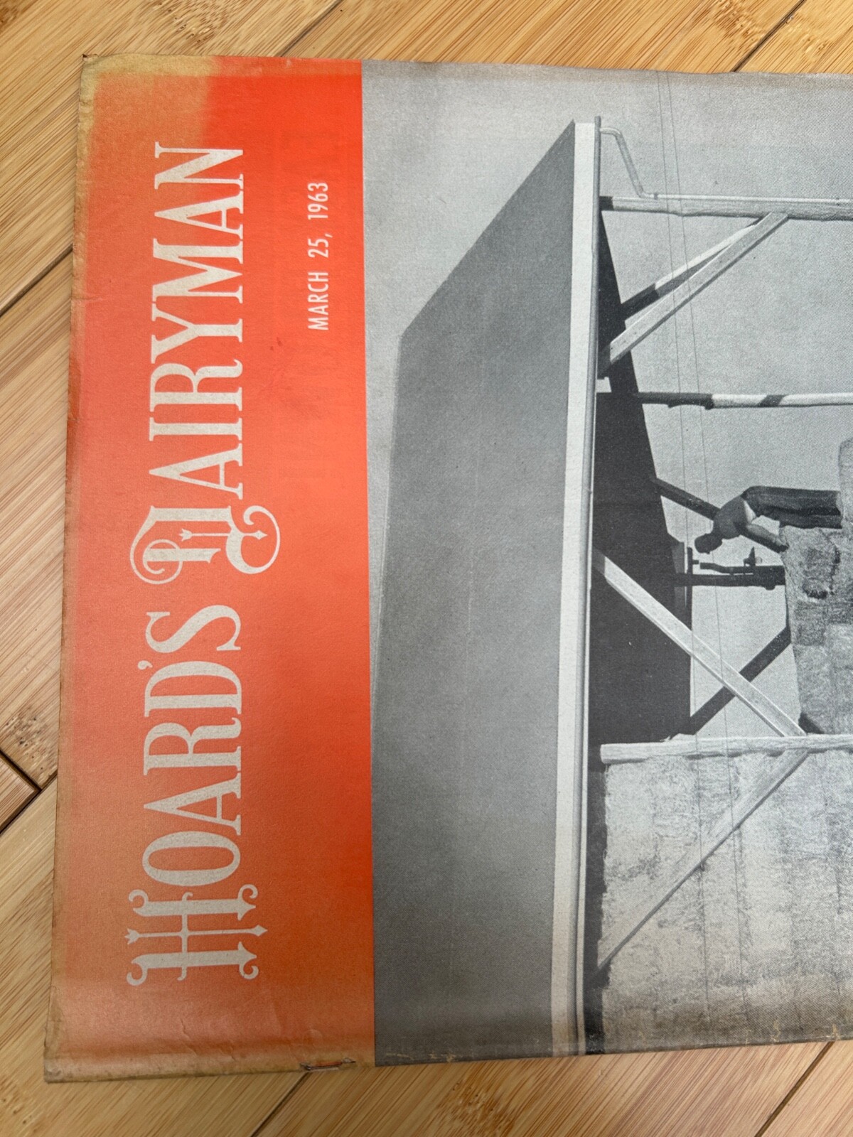 MAR 25 1963 HOARD’S DAIRYMAN DAIRY FARM MAGAZINE SURGE VAC MILKING SYSTEM