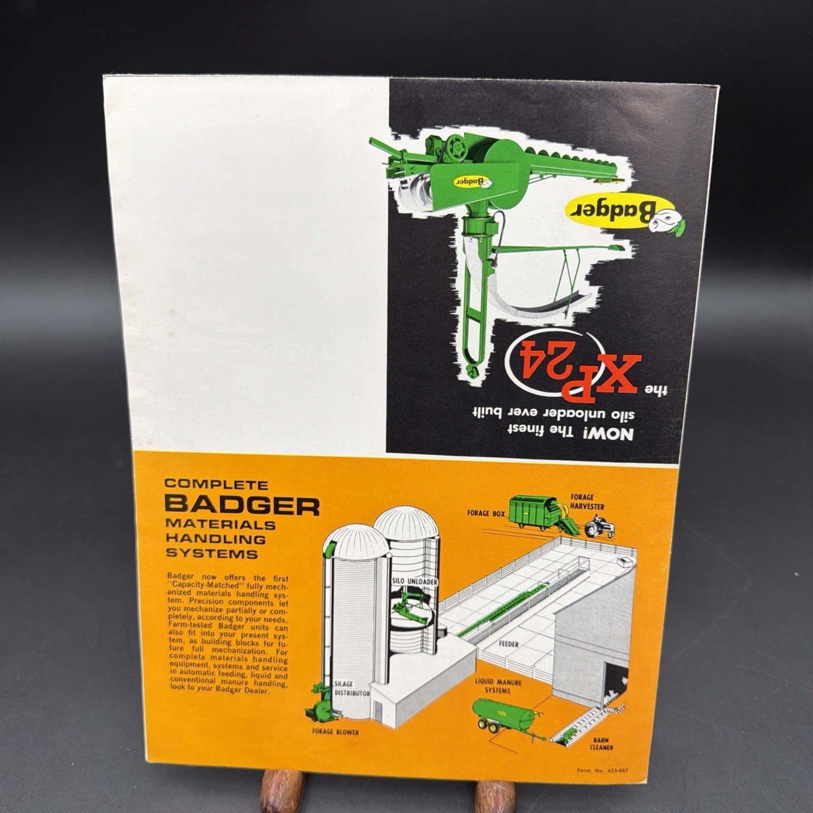 Vintage Badger XP 24 With 50% More Throw Power Brochure