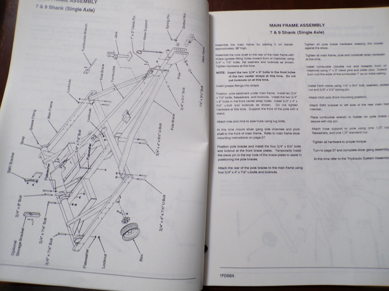 Farmhand SS7400 Soil Saver, model F551-B Operator’s/Parts Manual 1990