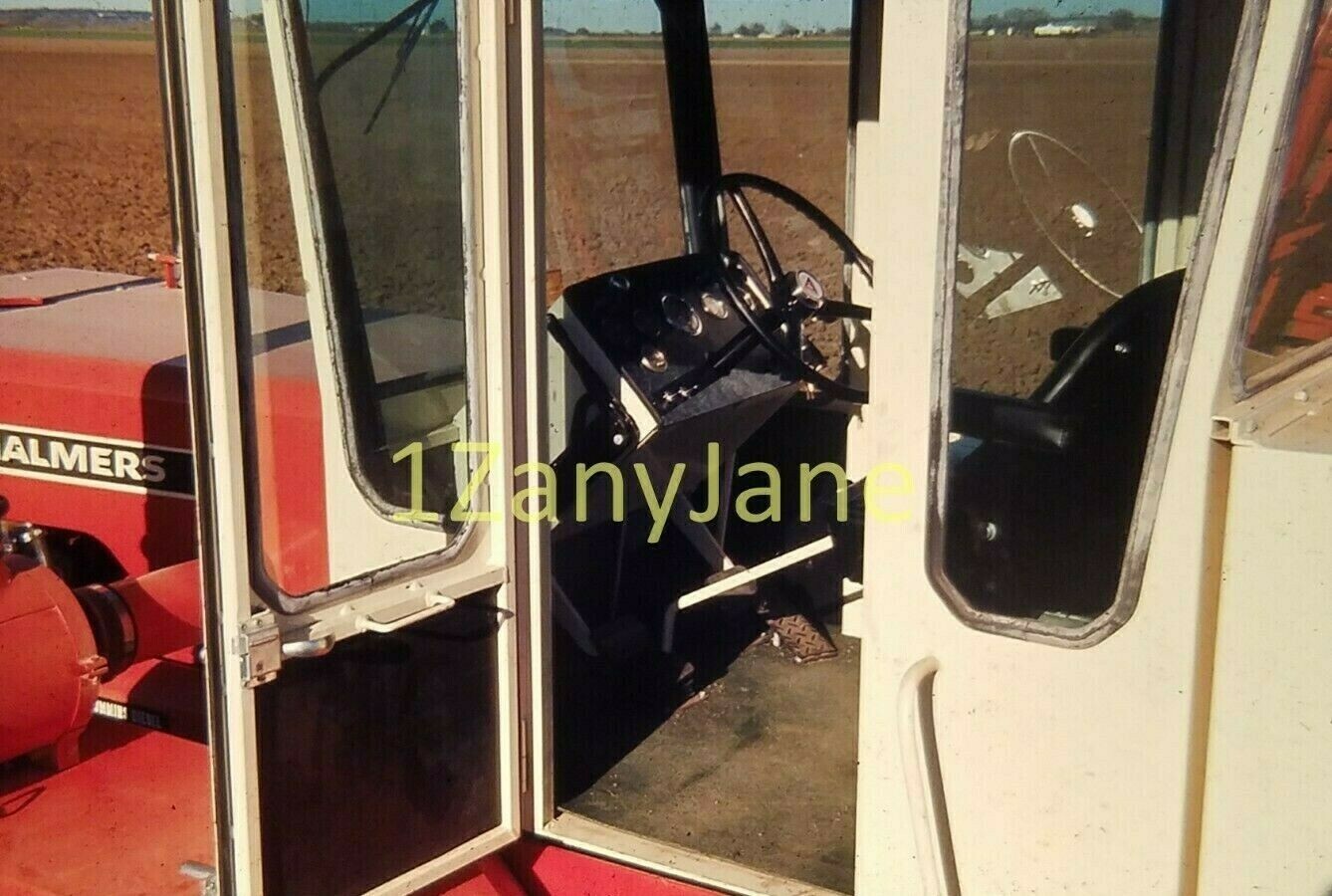 AC0520 35mm Slide of an Allis-Chalmers from MEDIA ARCHIVES CAB INTERNAL TRACTOR